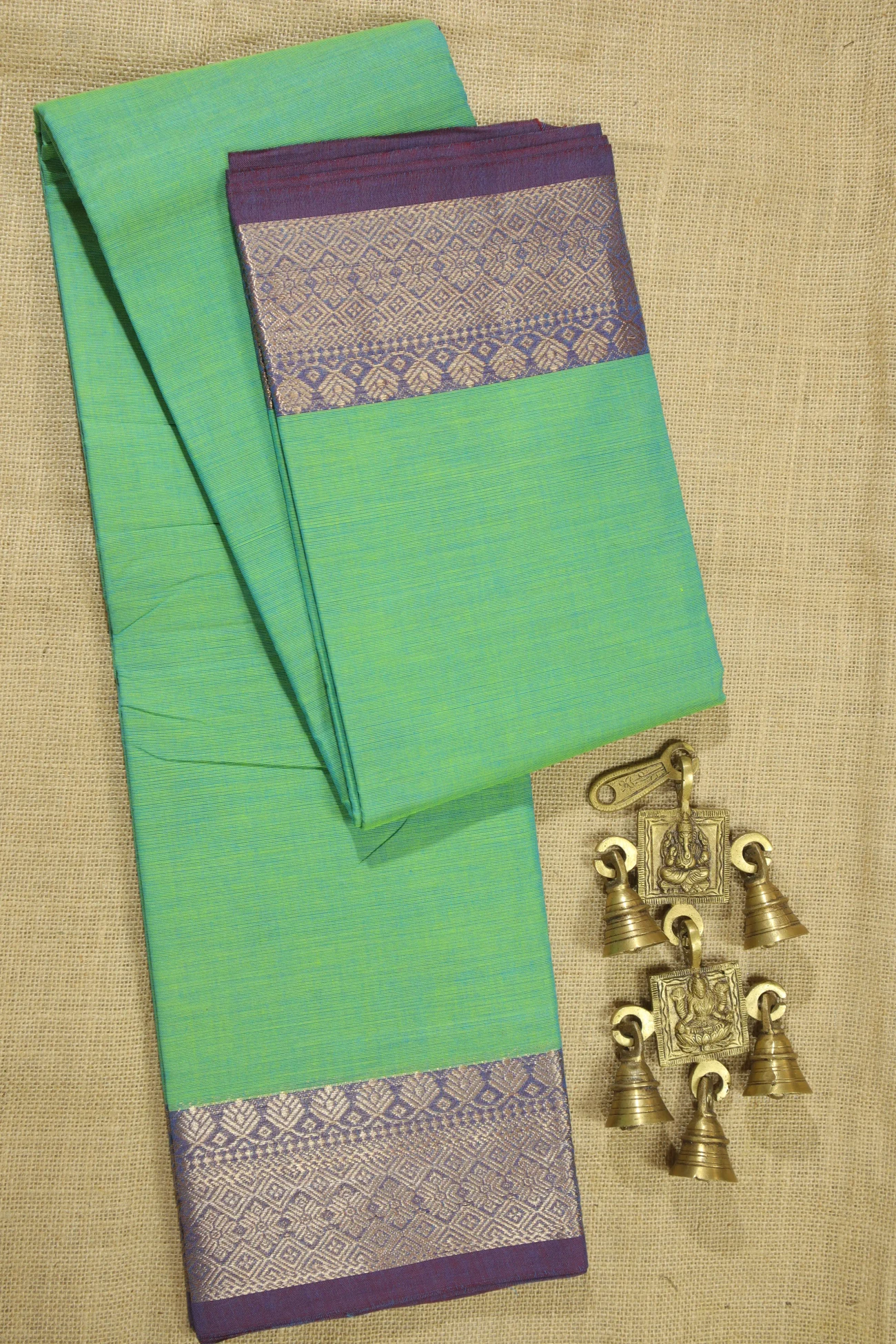 green-flower-malarkodi-saree-mk007869-a