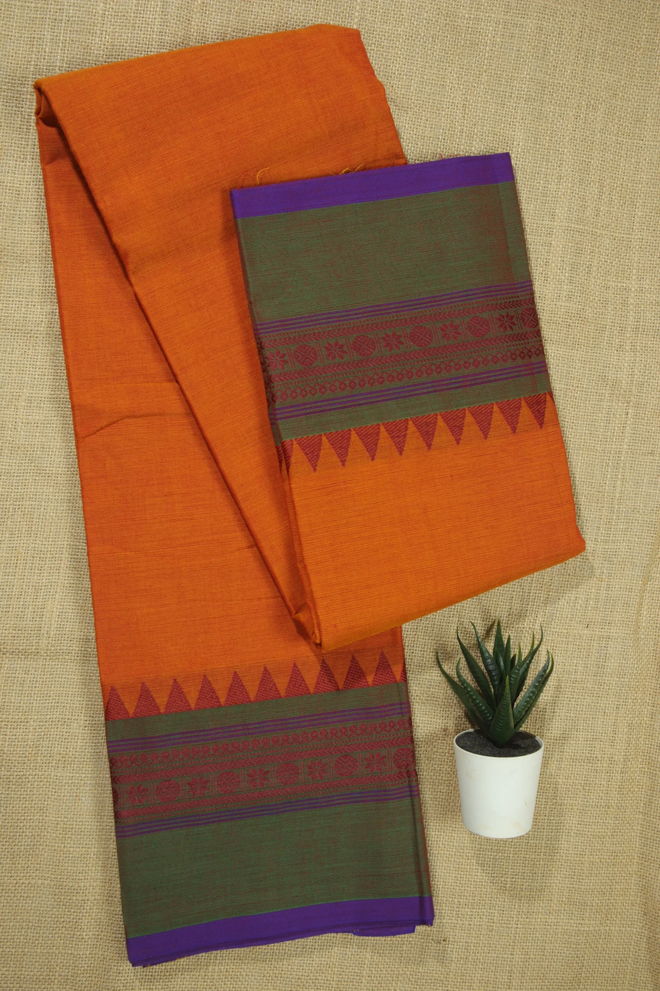 orange-temple-malarkodi-saree-mk007727-a