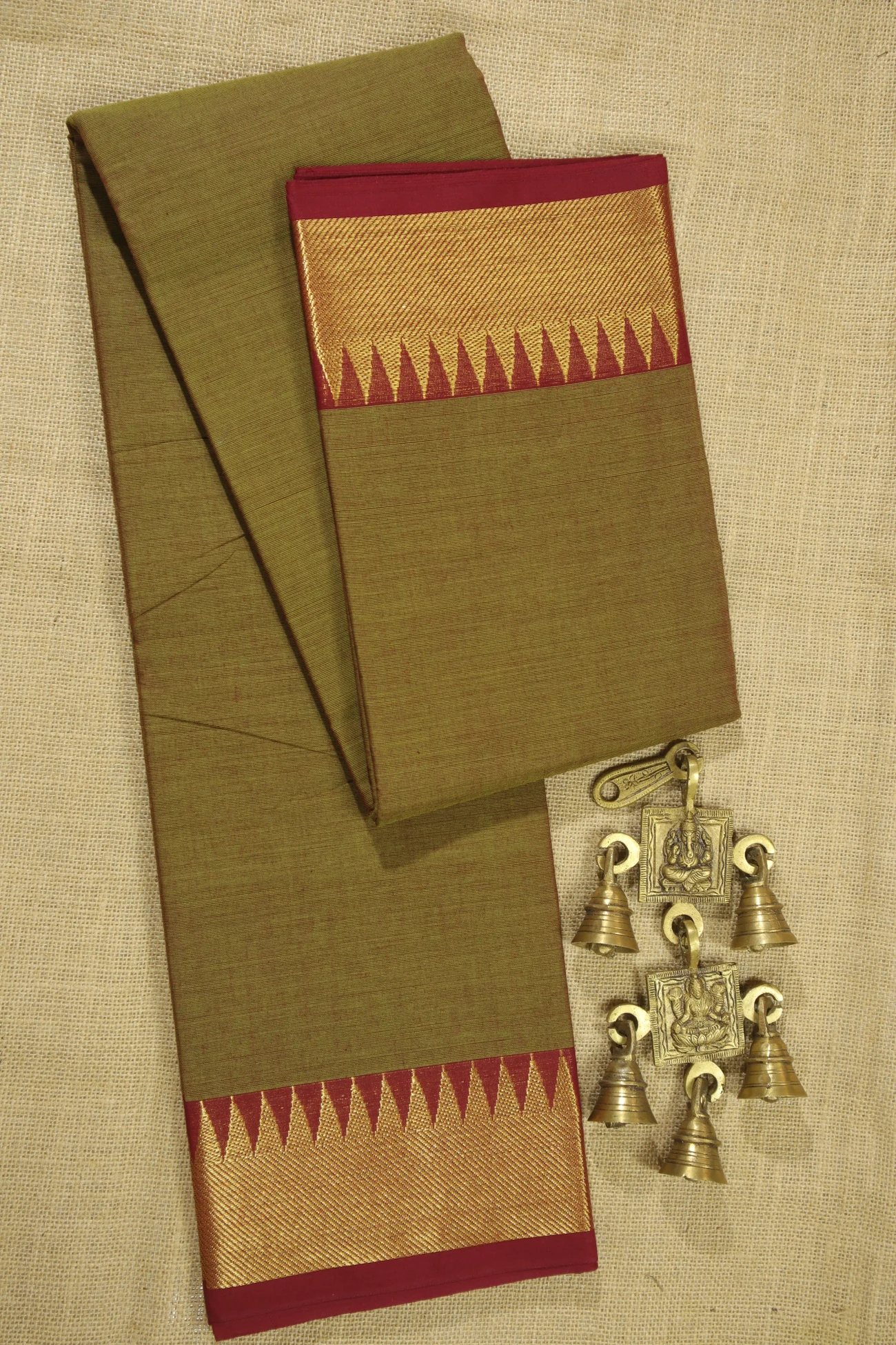 green-bavanji-border-temple-malarkodi-saree-mk007854-a