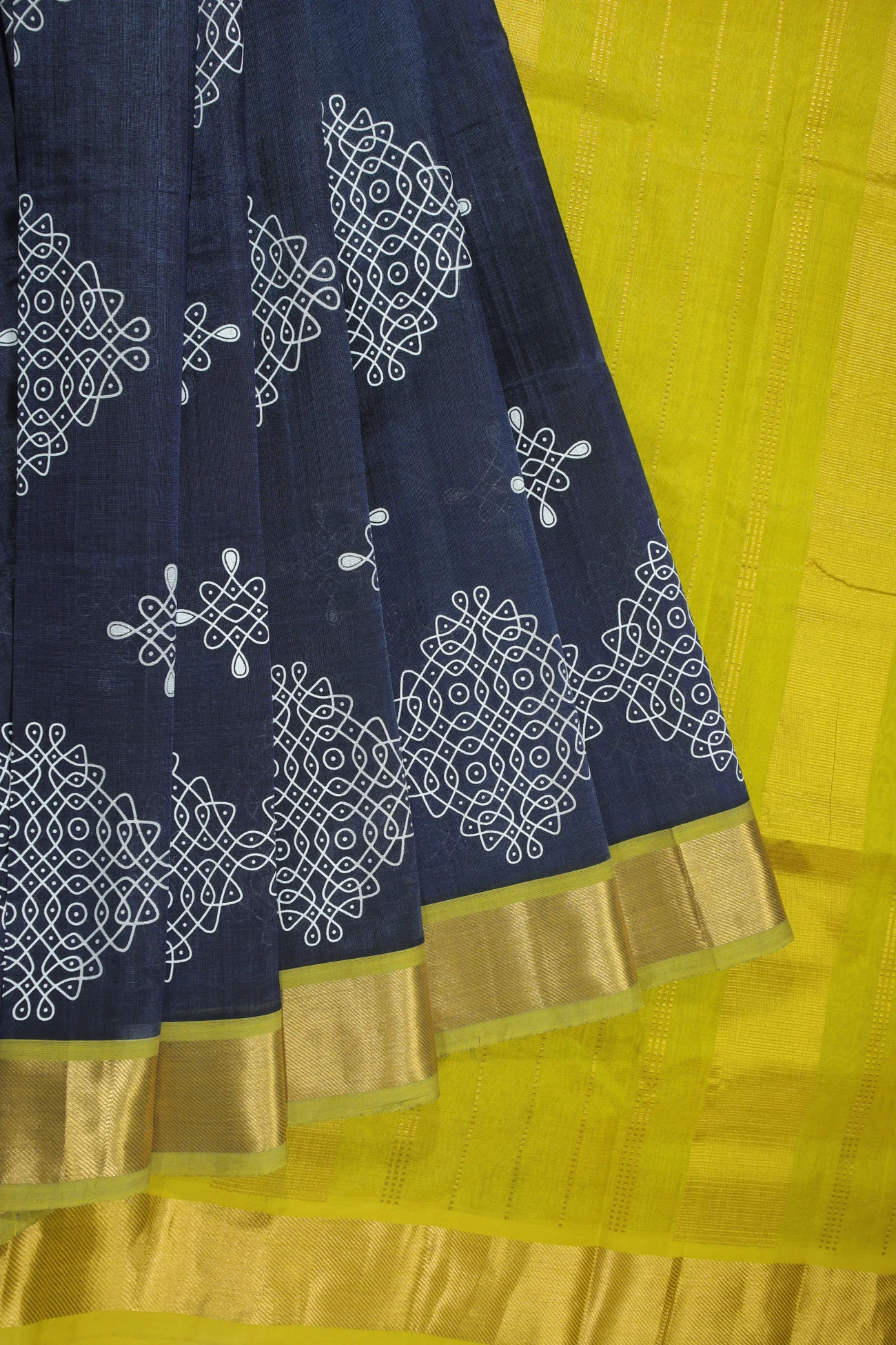 navy-kolam-kanchi-silk-cotton-saree-sc002774-a