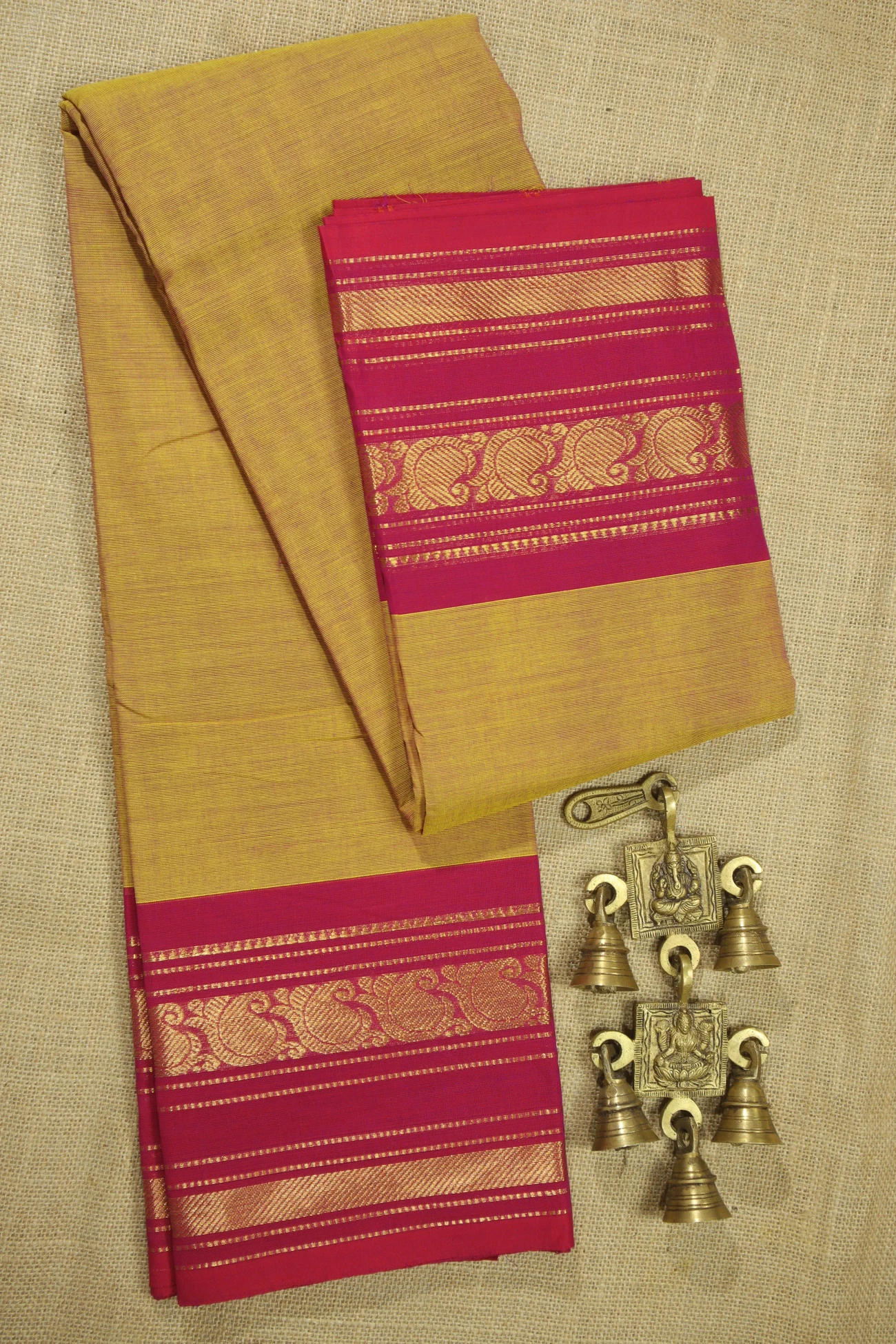 gold-mango-malarkodi-saree-mk007791-a