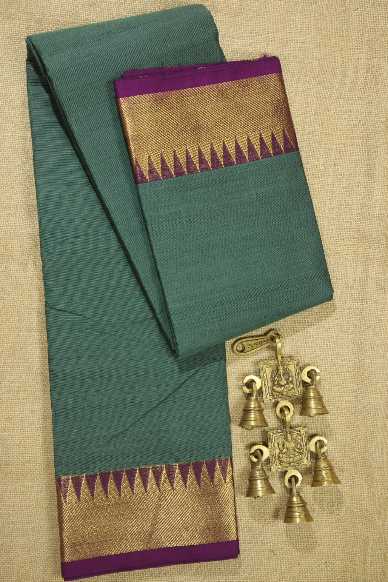 dark-green-bavanji-border-temple-malarkodi-saree-mk007836-a