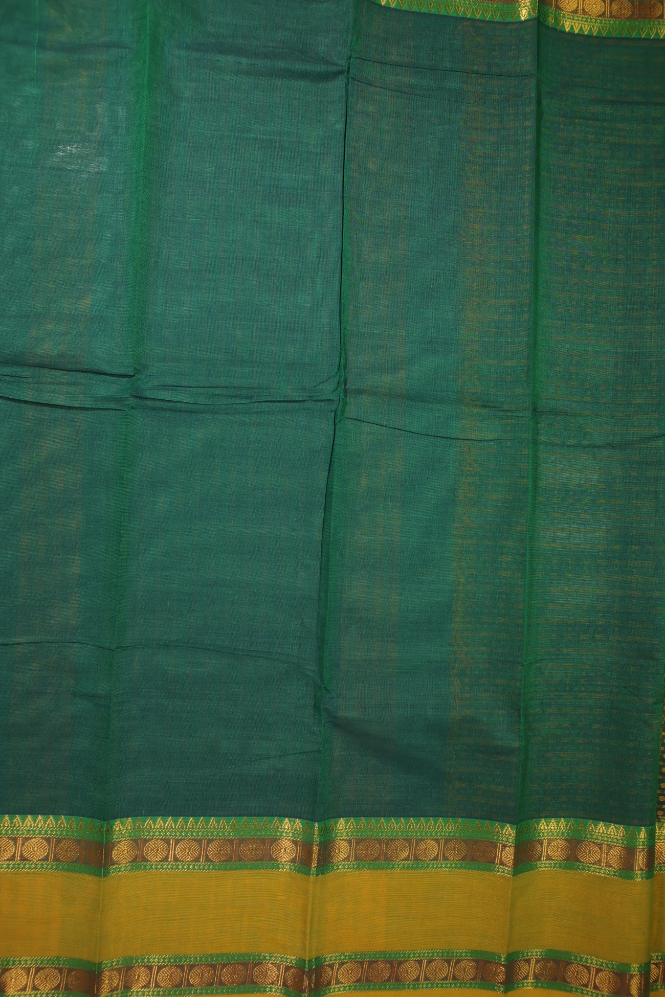 green-plus-checked-kanchi-cotton-saree-uu005330-d