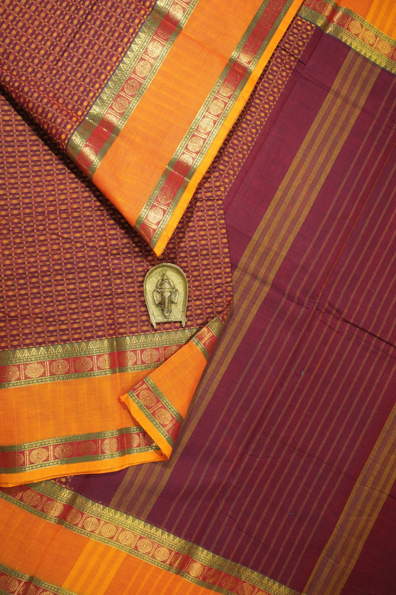 maroon-plus-checked-kanchi-cotton-saree-uu005341-a