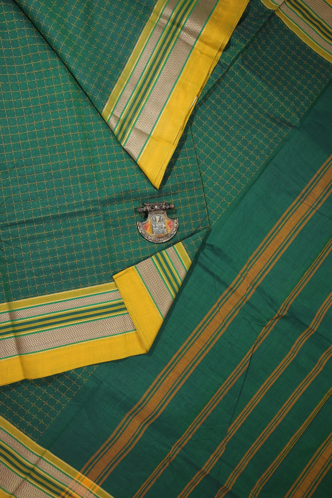 dark-green-plus-checked-kanchi-cotton-saree-uu005347-a