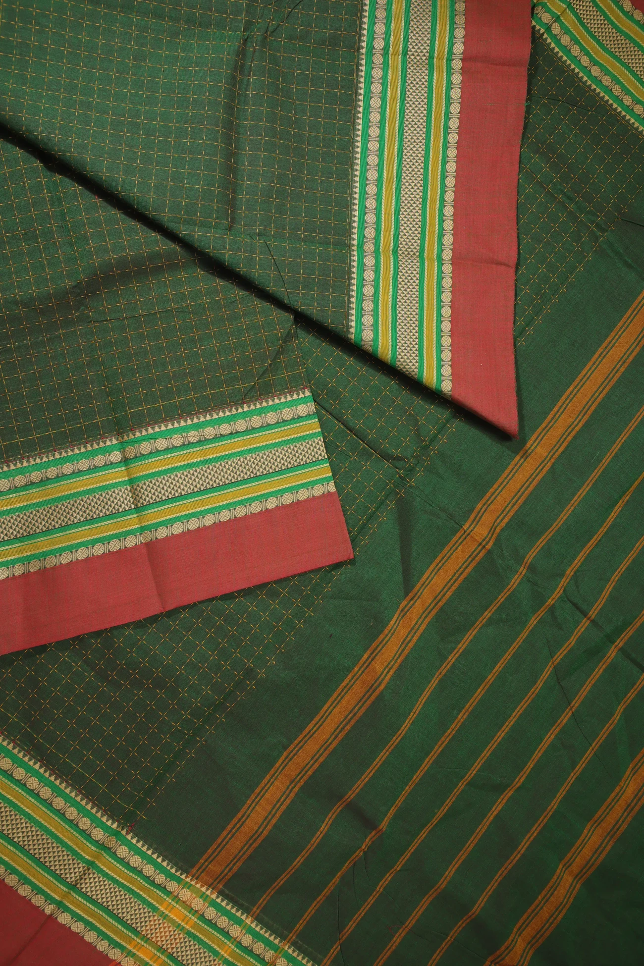 green-plus-checked-kanchi-cotton-saree-uu005343-b