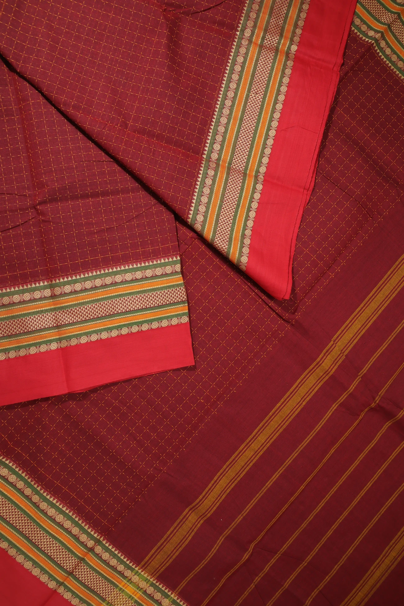 maroon-plus-checked-kanchi-cotton-saree-uu005350-b