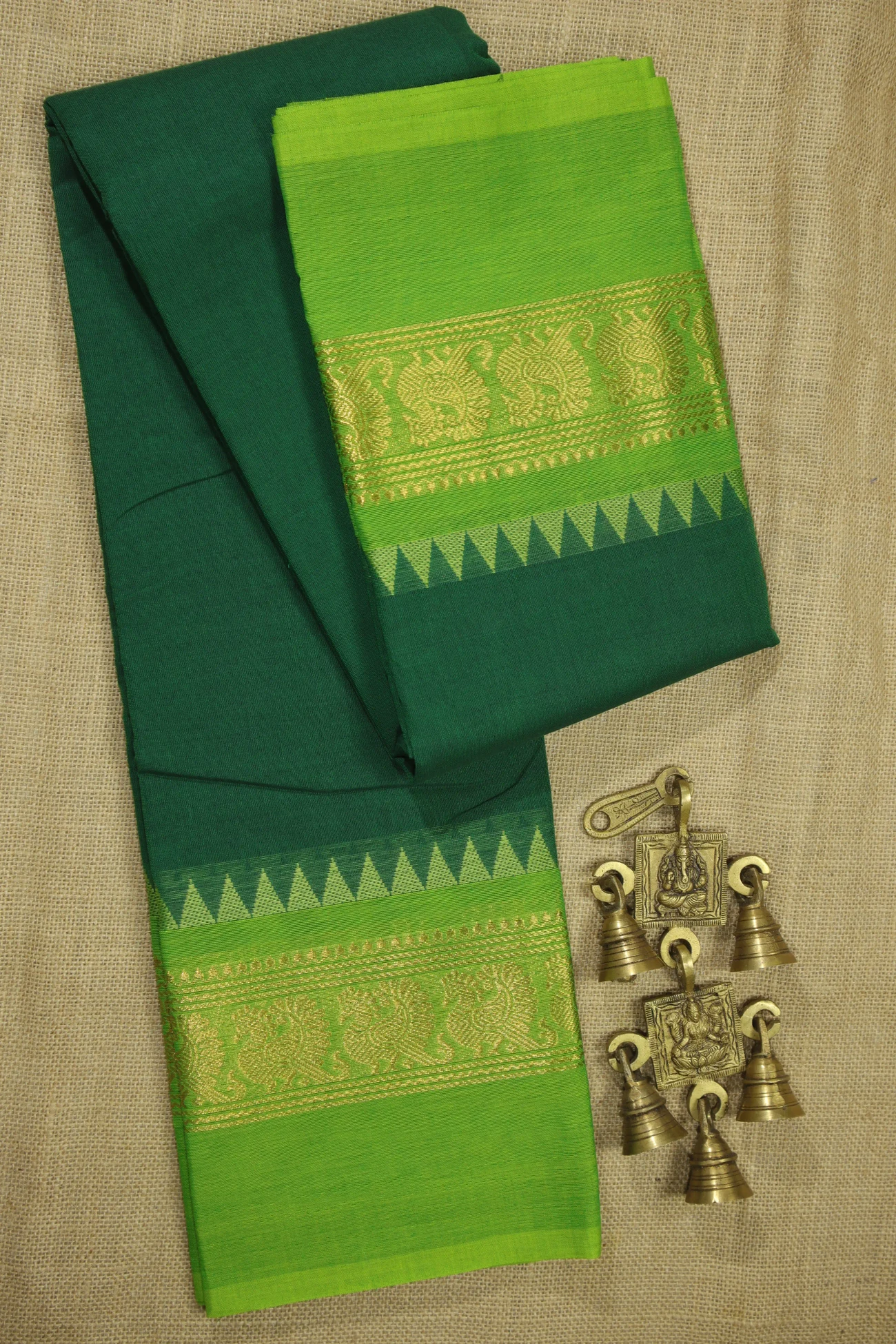 green-peacock-temple-malarkodi-sarees-mk007769-a