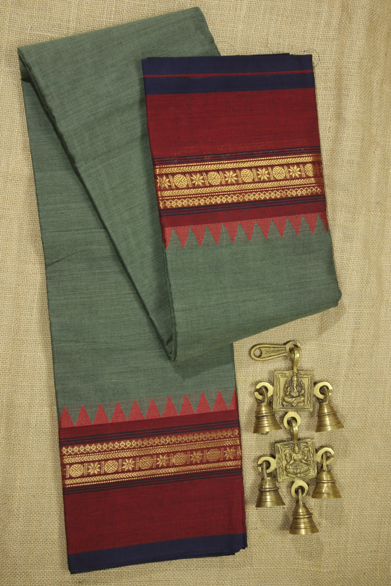 dark-gray-temple-malarkodi-sarees-mk007766-a