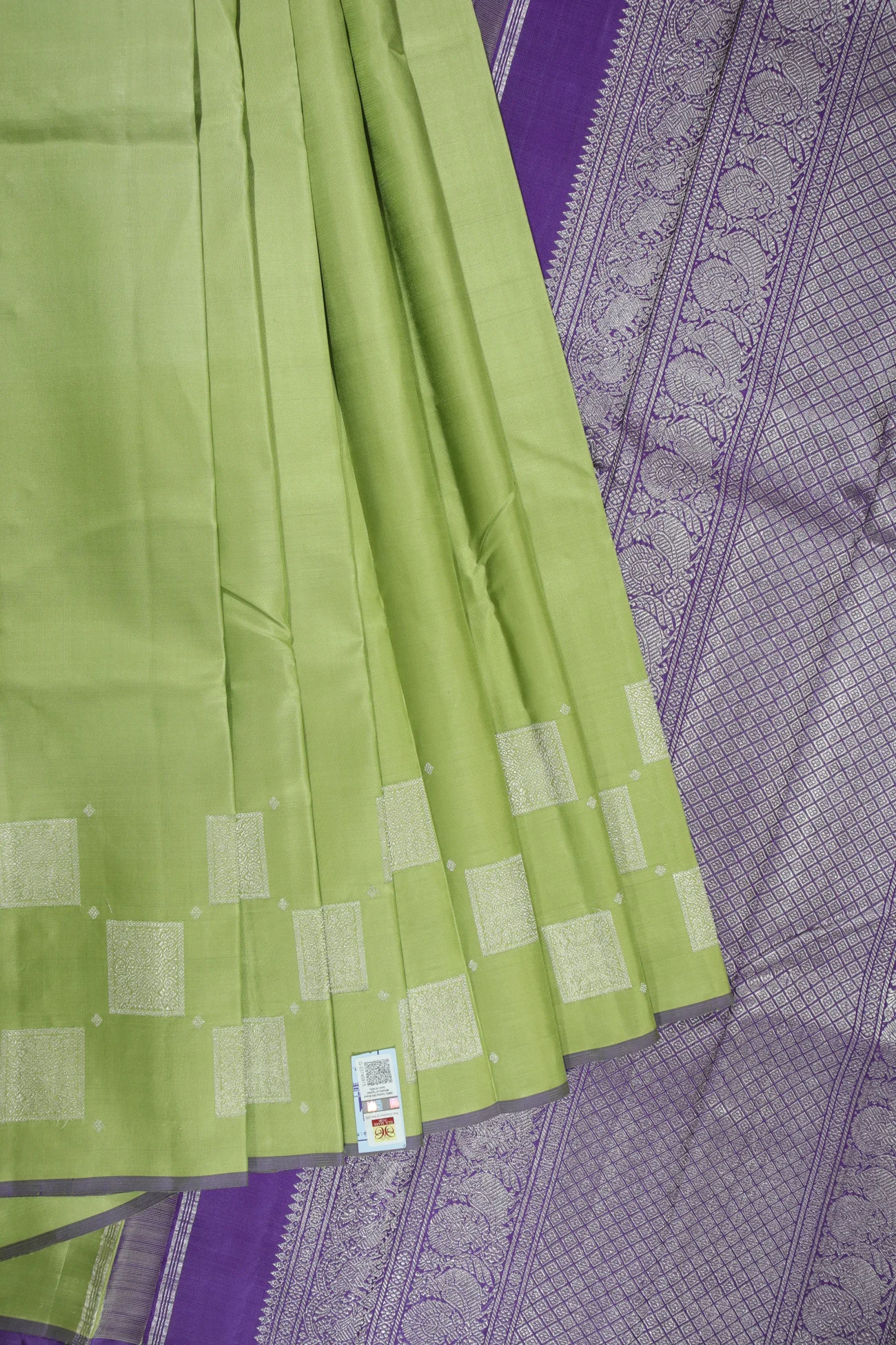 pista-green-flower-kanchipuram-silk-saree-ksp000007-a