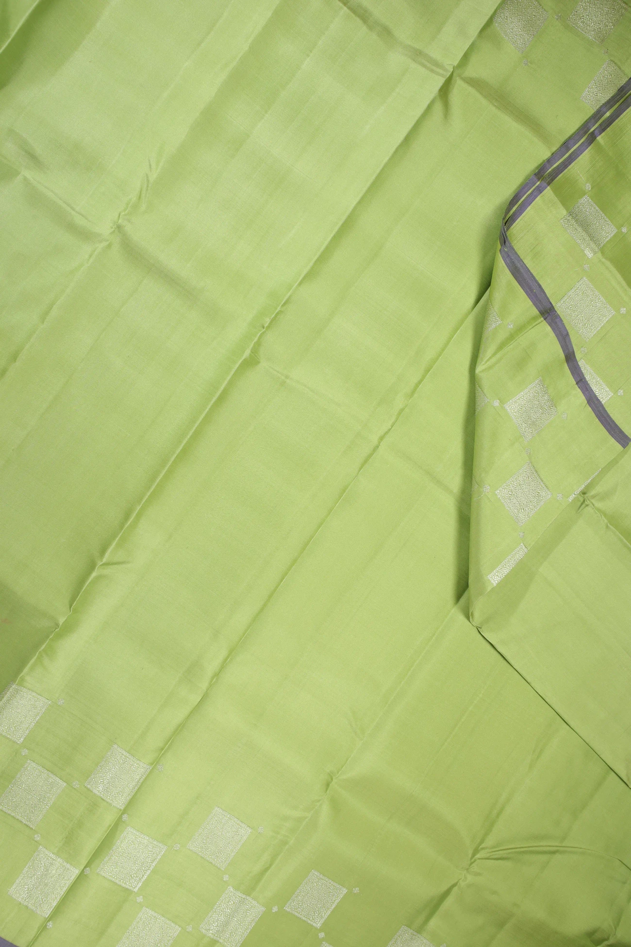 pista-green-flower-kanchipuram-silk-saree-ksp000007-d