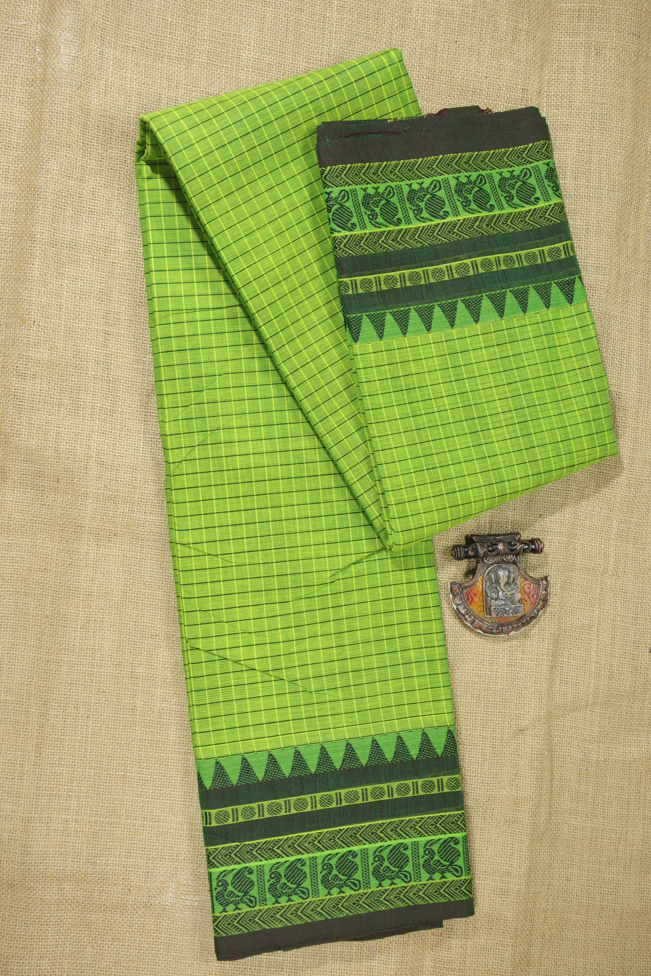 light-green-temple-ruthratcham-checked-saree-ck002513-a