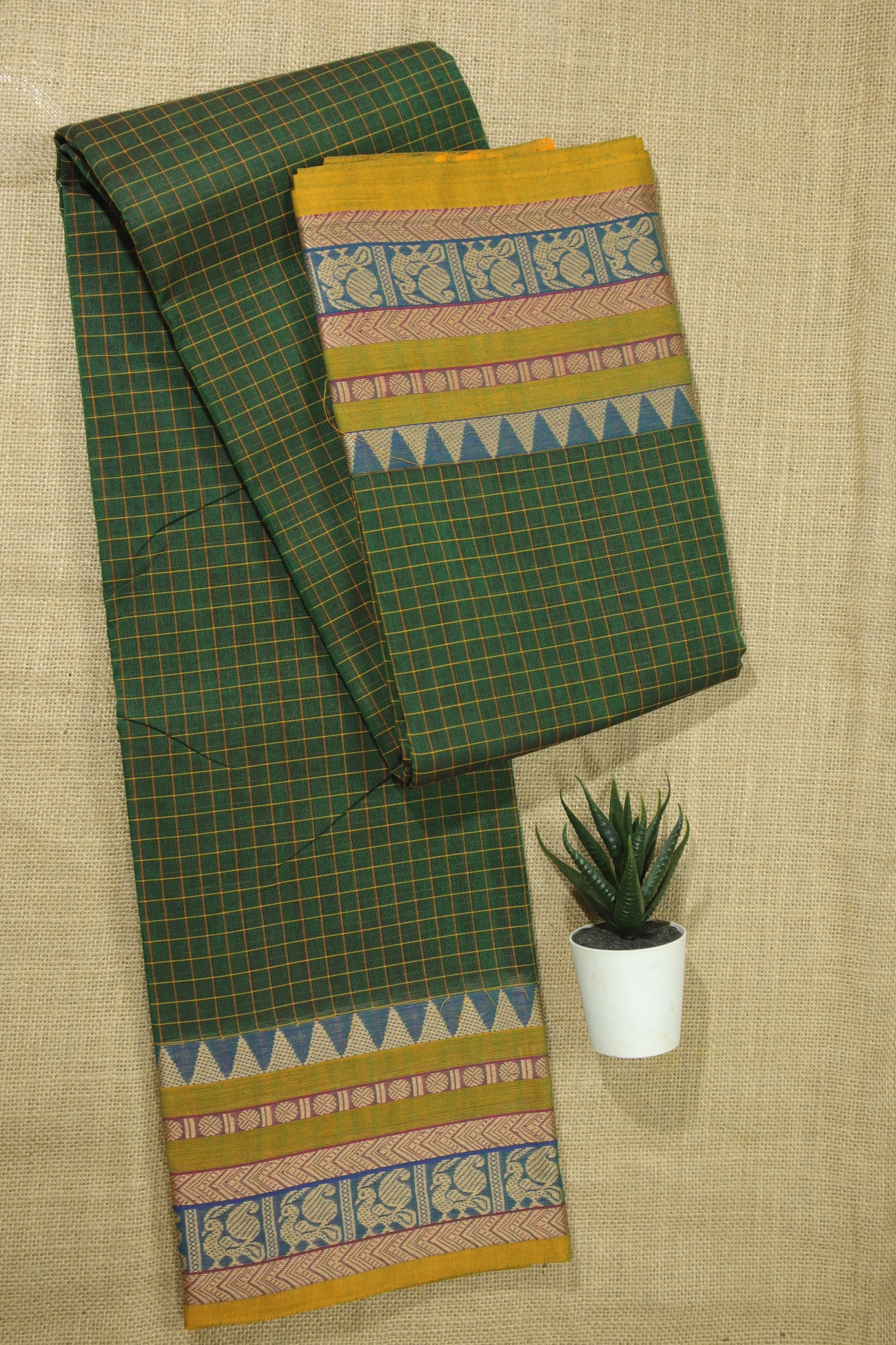 dark-green-temple-ruthratcham-checked-saree-ck002511-a