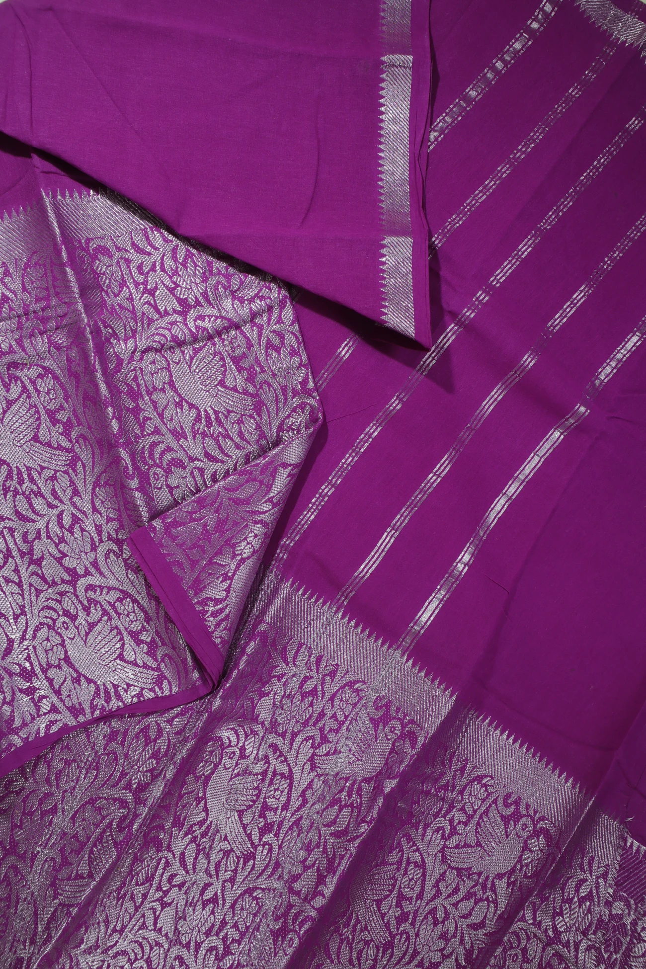 purple-bird-madurai-sungudi-saree-ss004770-b