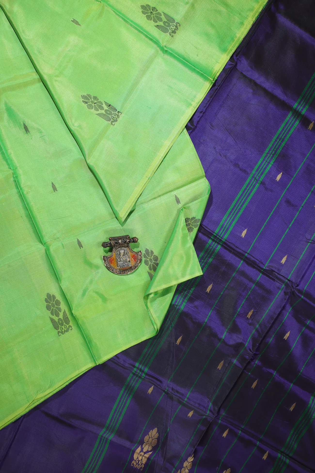 lime-green-buttas-banana-pith-saree-bps000417-a