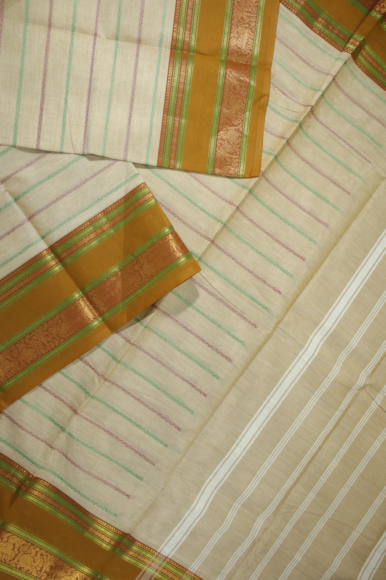 beige-veldhari-peacock-grand-chettinad-saree-gc001757-b