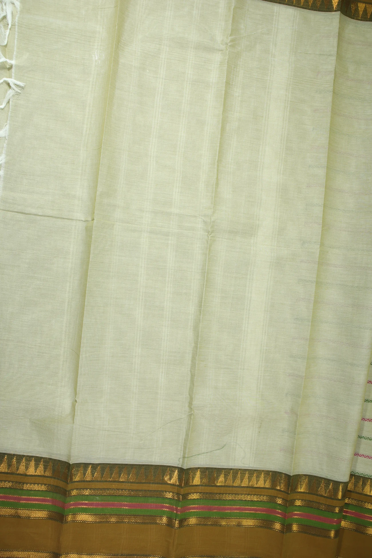 light-green-veldhari-temple-grand-chettinad-saree-gc001761-d