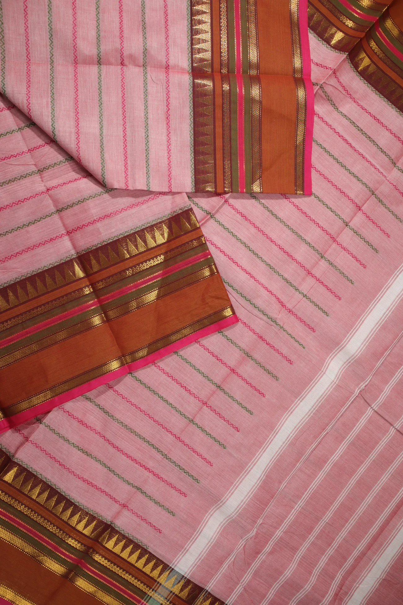 light-pink-temple-veldhari-grand-chettinad-saree-gc001756-b