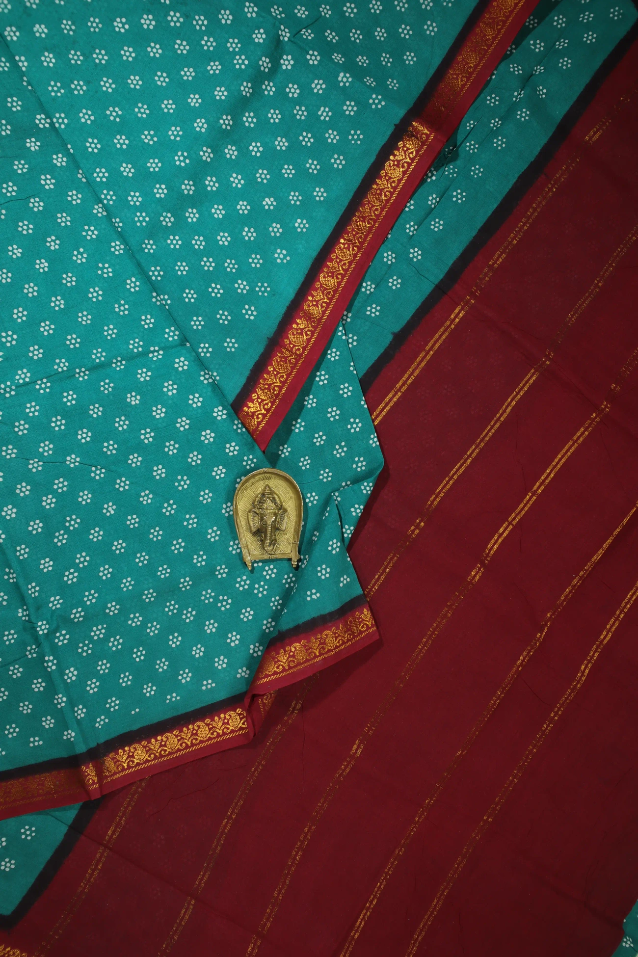 light-green-mango-buttas-madurai-sungudi-saree-ss006130-a