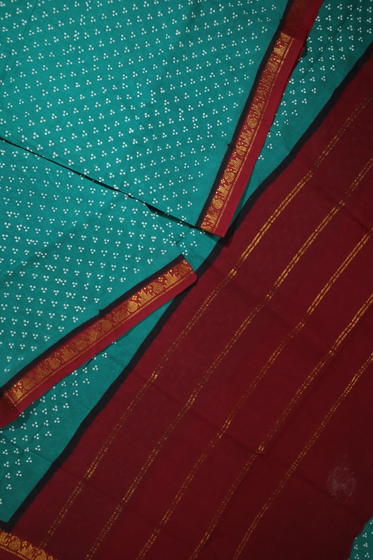 green-thalampoo-reku-mango-madurai-sungudi-saree-ss006126-b