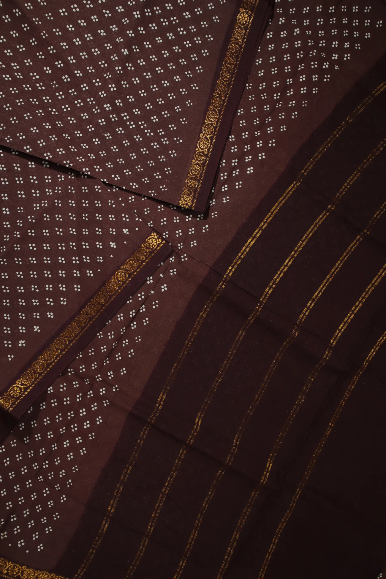 brown-flower-madurai-sungudi-saree-ss006161-b