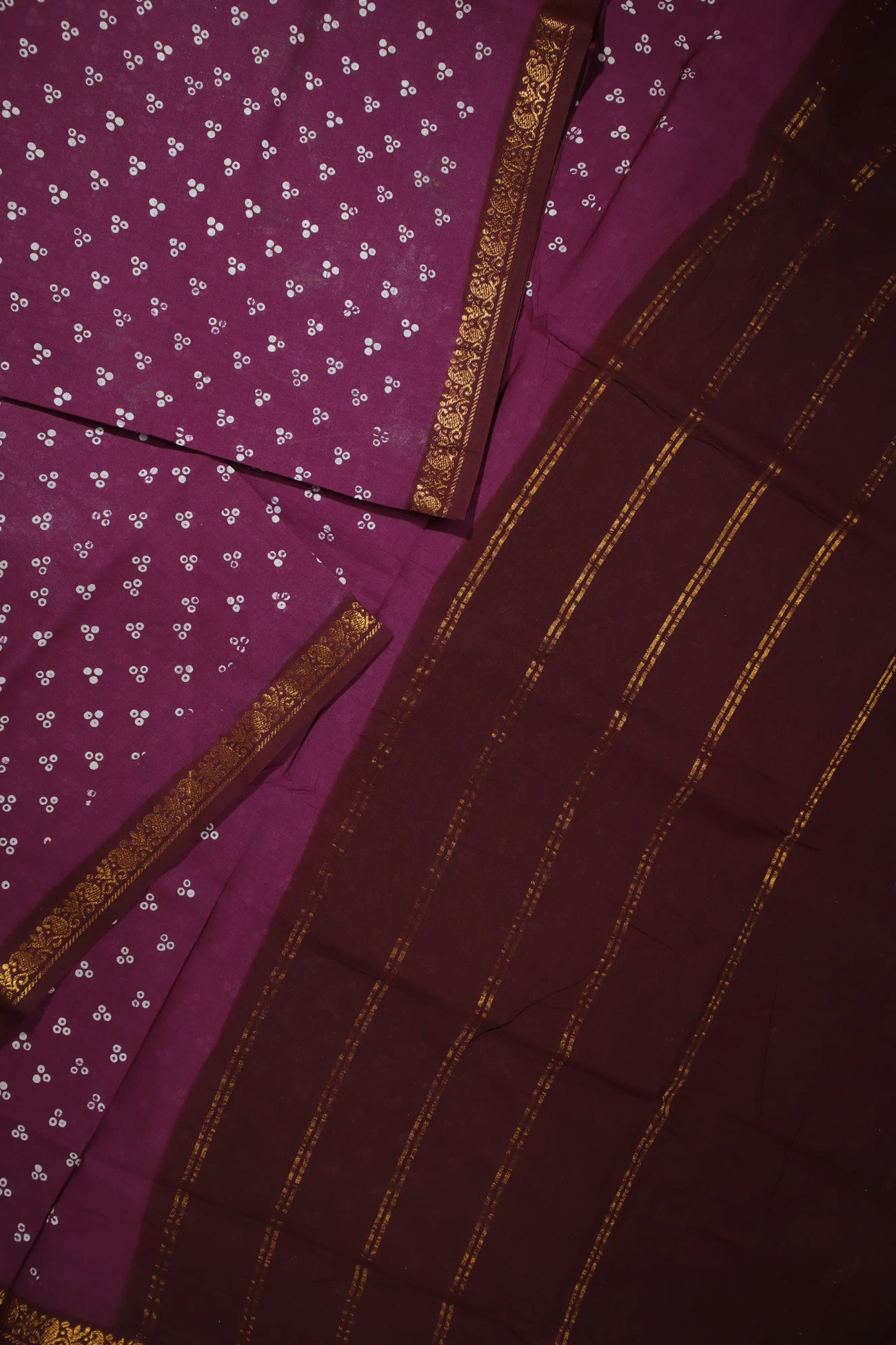 dark-magenta-dots-mango-madurai-sungudi-saree-ss006094-b