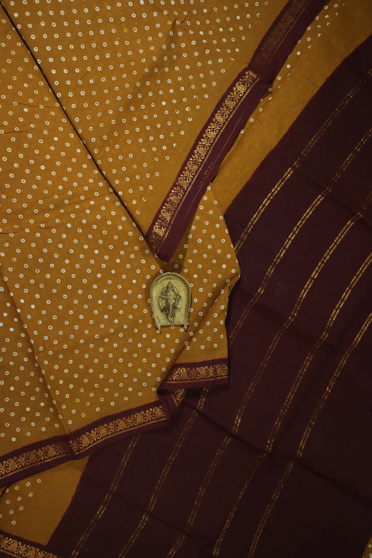 brown-mango-madurai-sungudi-saree-ss006107-a