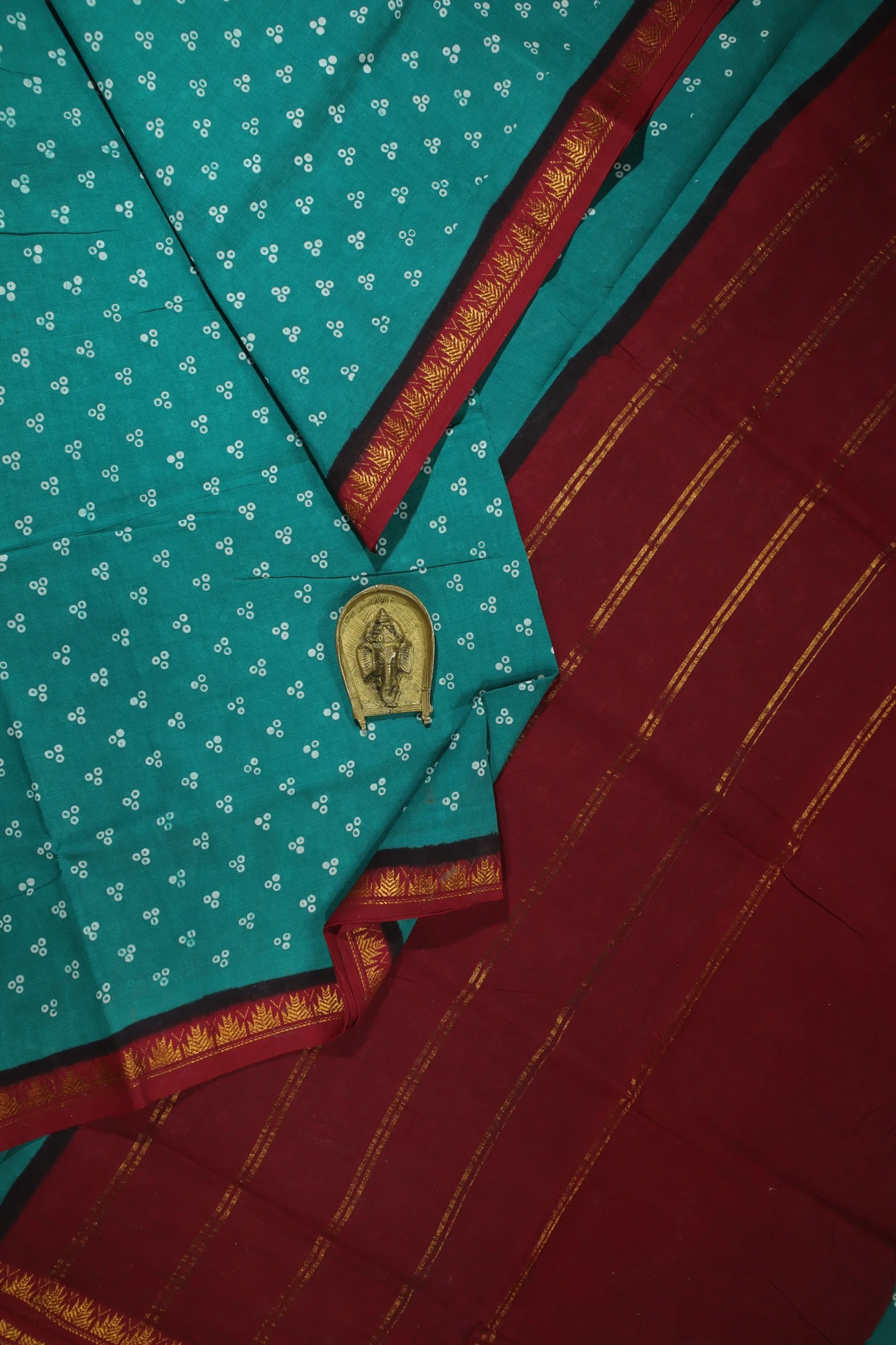 light-green-thalampoo-reku-madurai-sungudi-saree-ss006106-a