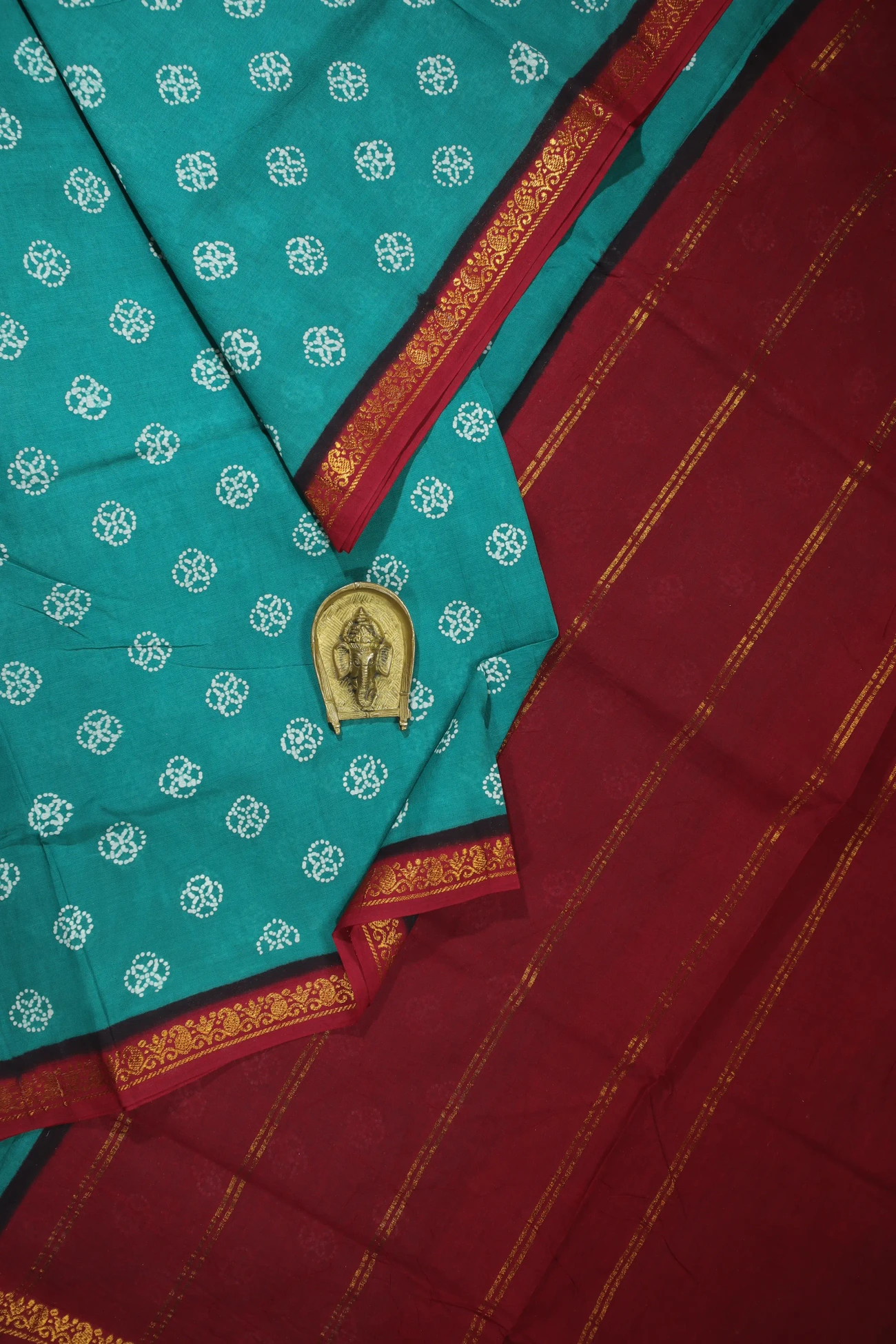 teal-flower-mango-madurai-sungudi-saree-ss006133-a