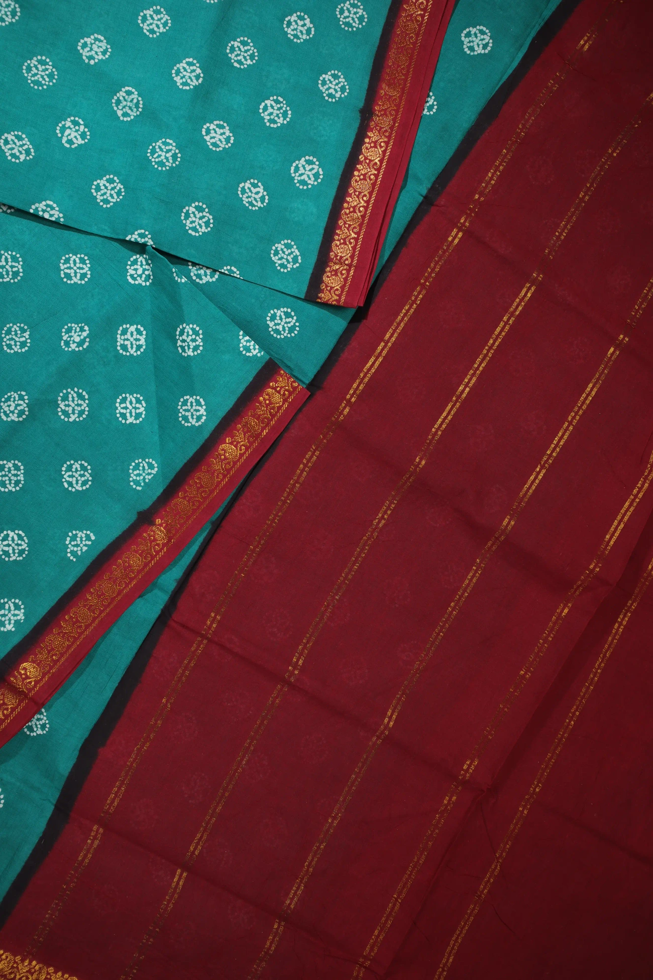 teal-flower-mango-madurai-sungudi-saree-ss006133-b