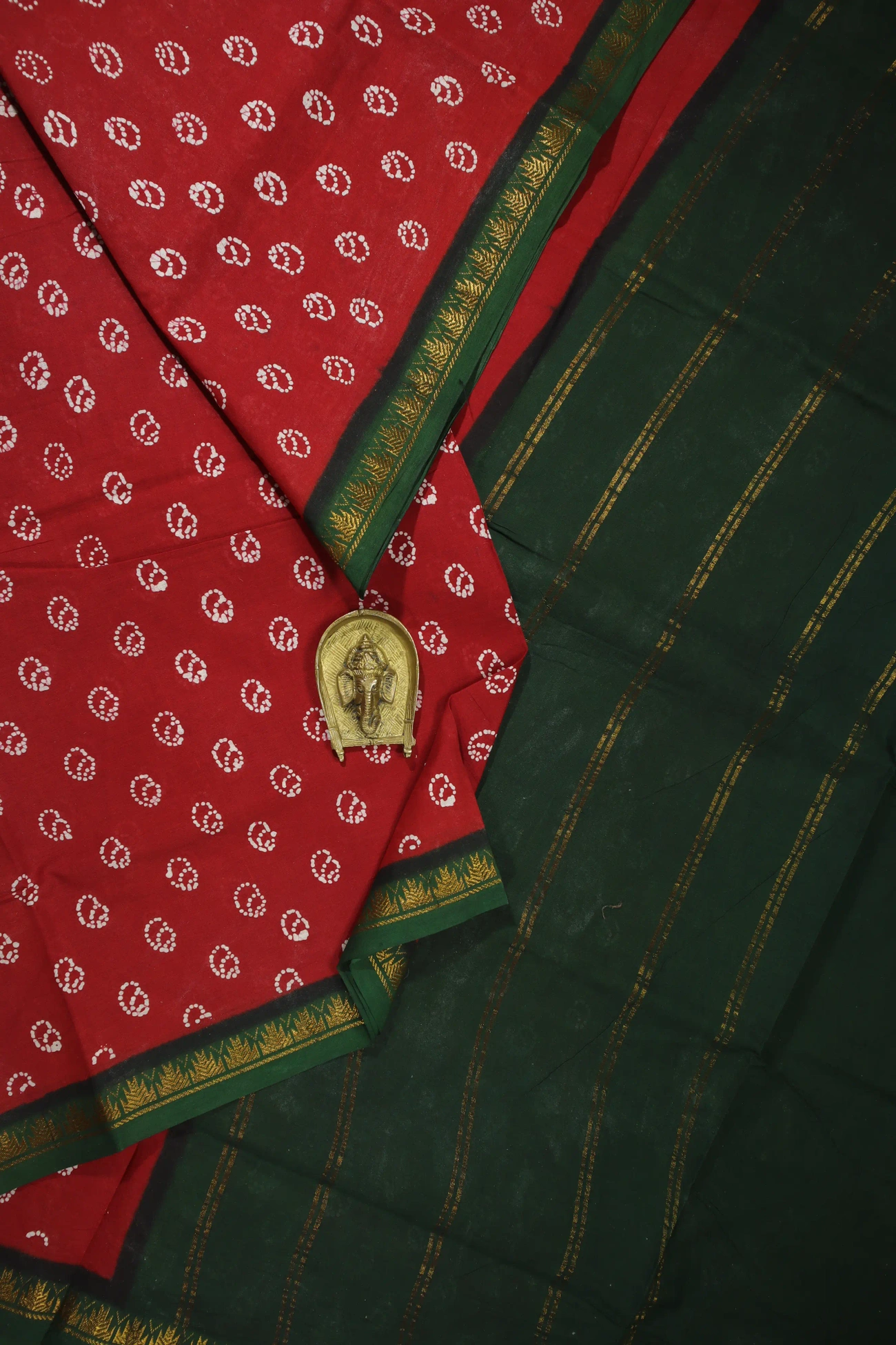 red-mango-thalampoo-reku-madurai-sungudi-saree-ss006040-a