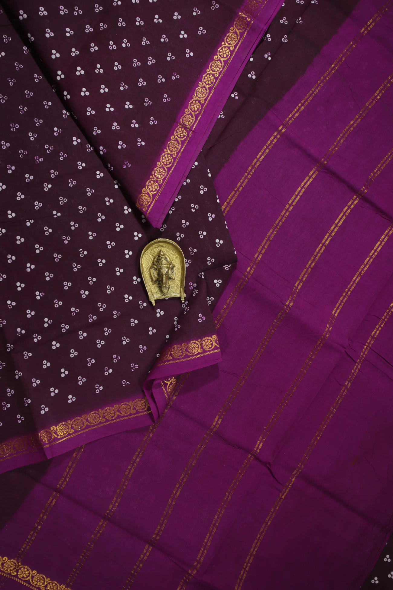 purple-dots-flower-madurai-sungudi-saree-ss006153-a