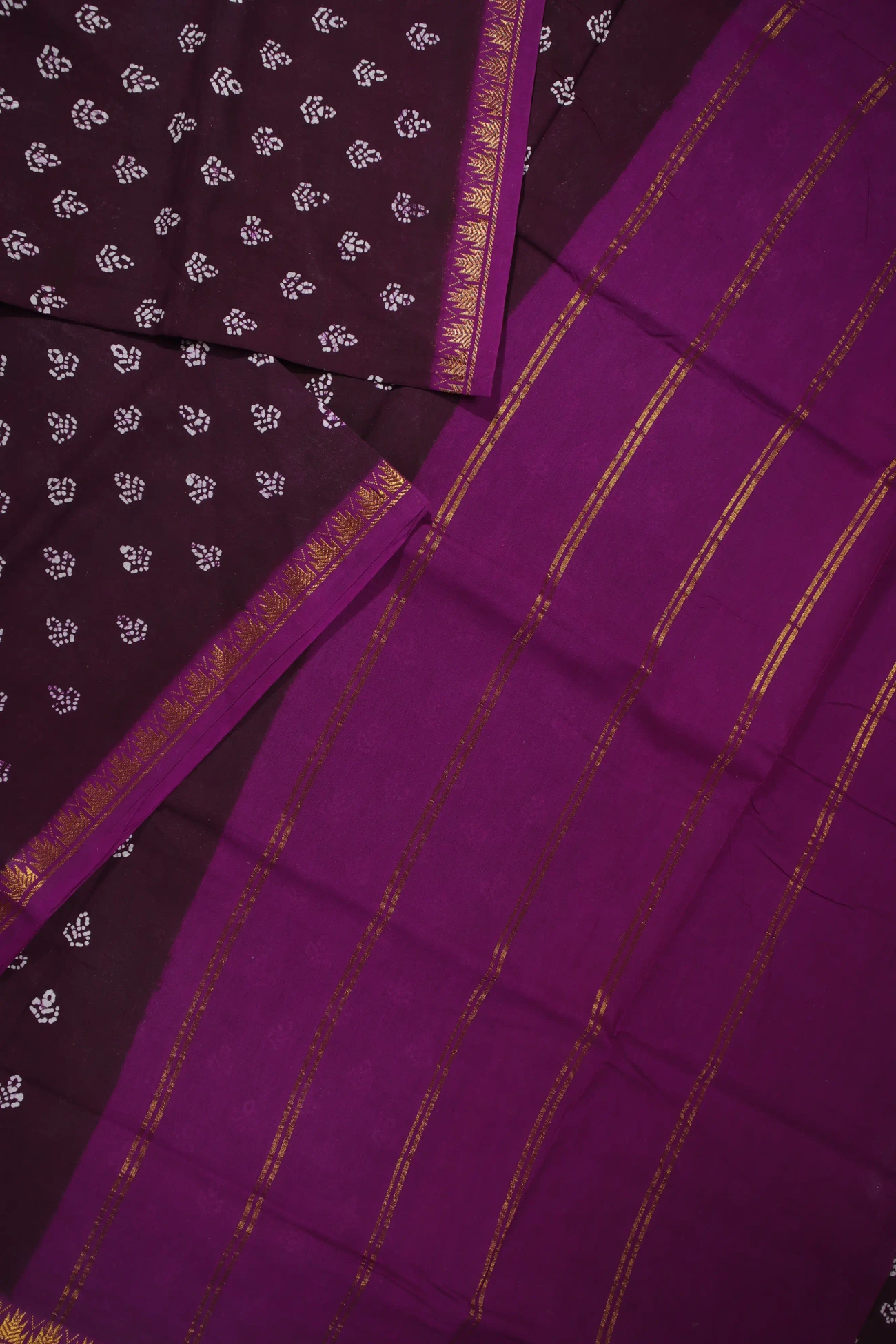 purple-flower-temple-madurai-sungudi-saree-ss006150-b