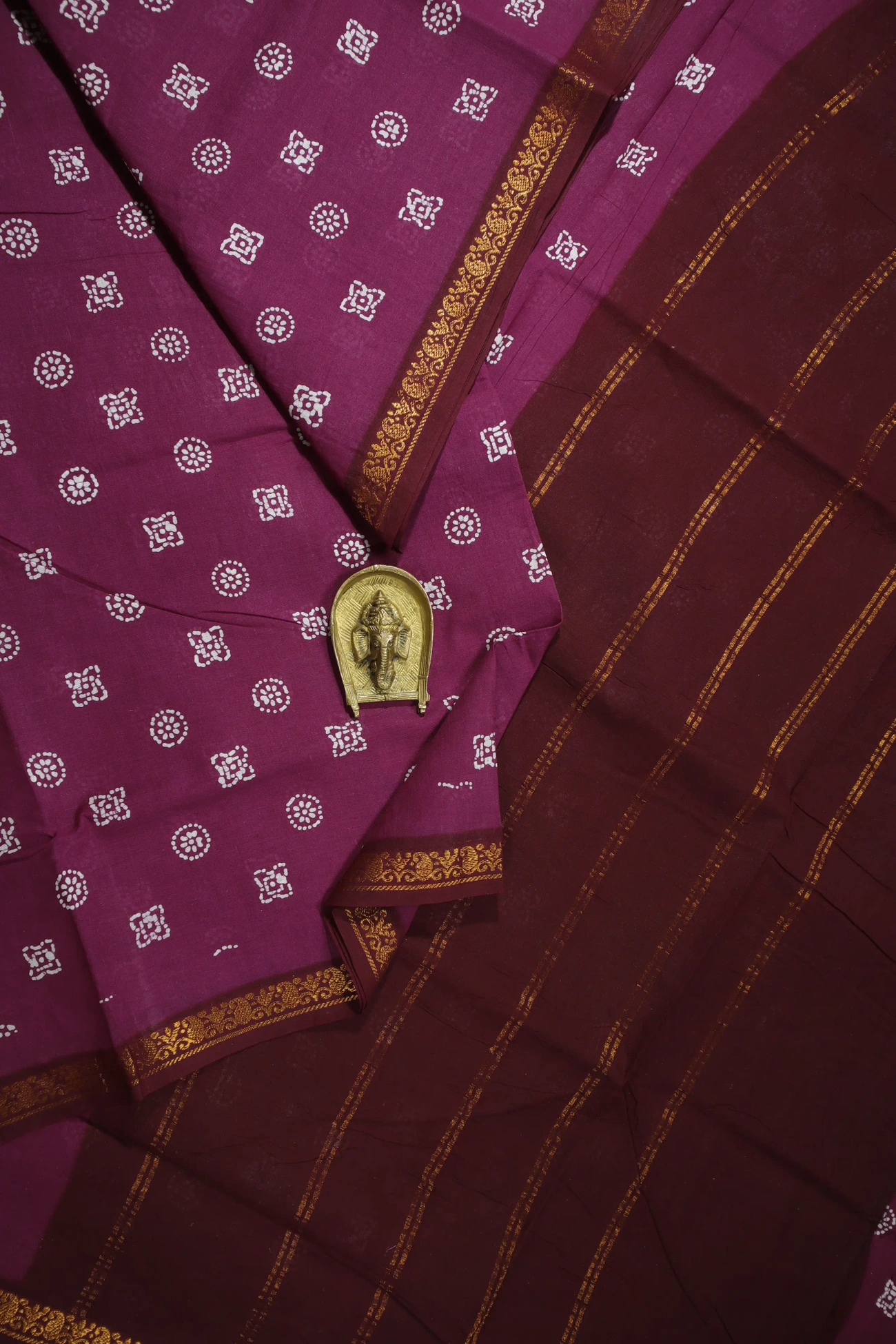 dark-magenta-flower-madurai-sungudi-saree-ss006147-a