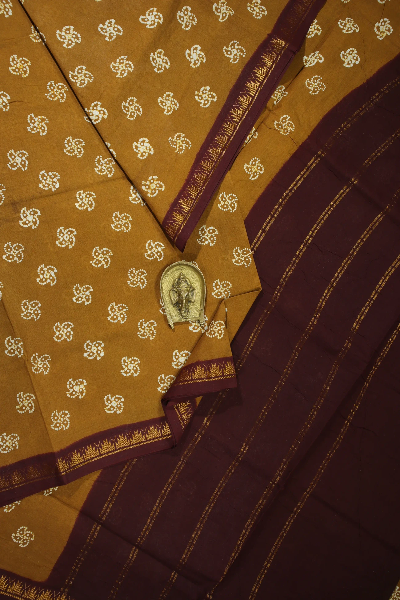 mustard-flower-thalampoo-reku-madurai-sungudi-saree-ss006046-a