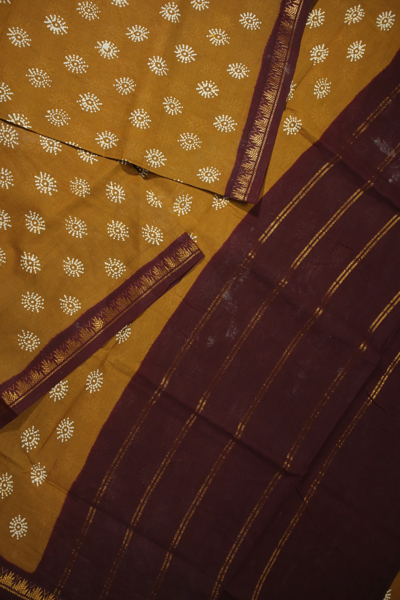 sandy-brown-flower-madurai-sungudi-saree-ss006154-b