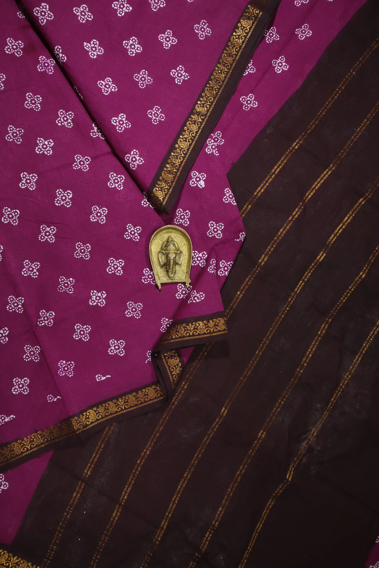 magenta-flower-madurai-sungudi-saree-ss006100-a