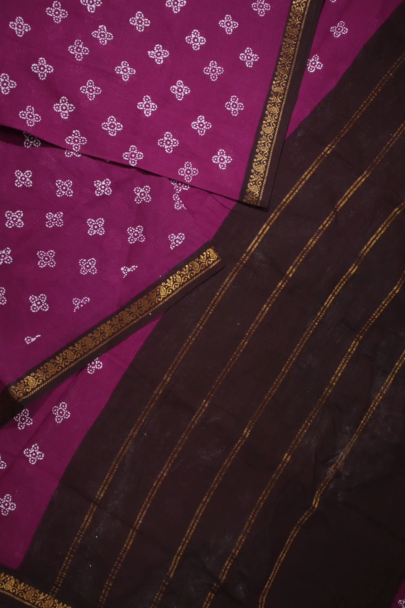 magenta-flower-madurai-sungudi-saree-ss006100-b