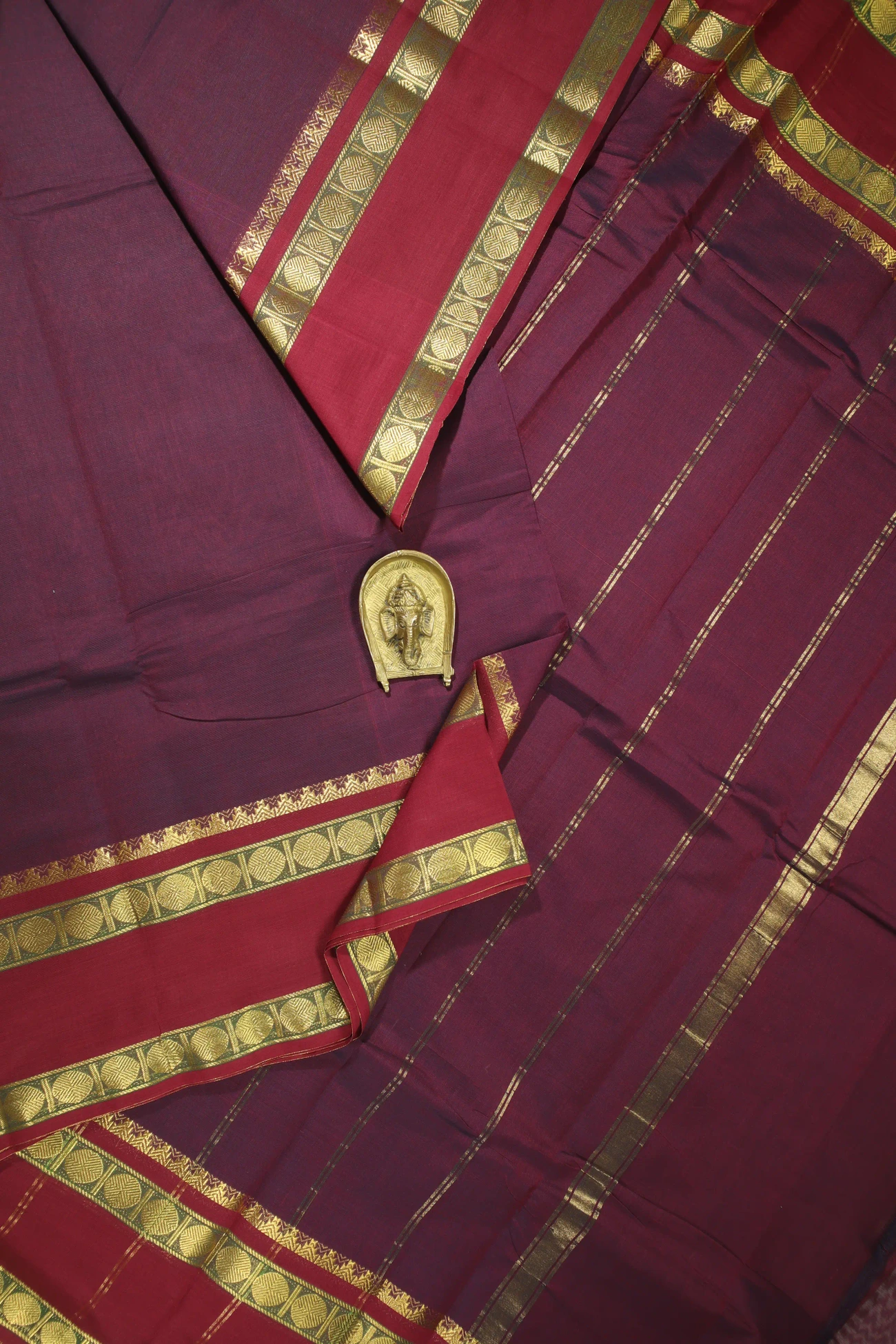 maroon-ruthratcham-rettai-pettu-kundavai-saree-kun000032-a