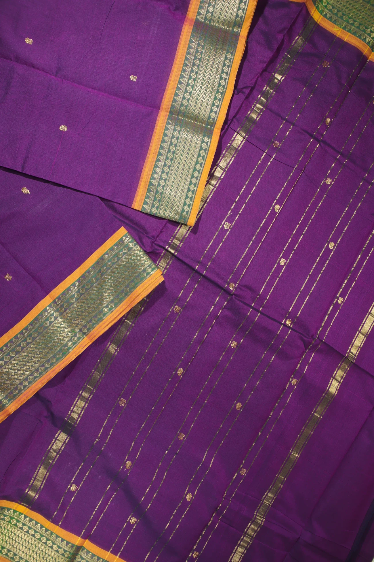 purple-temple-kundavai-saree-kun000045-b