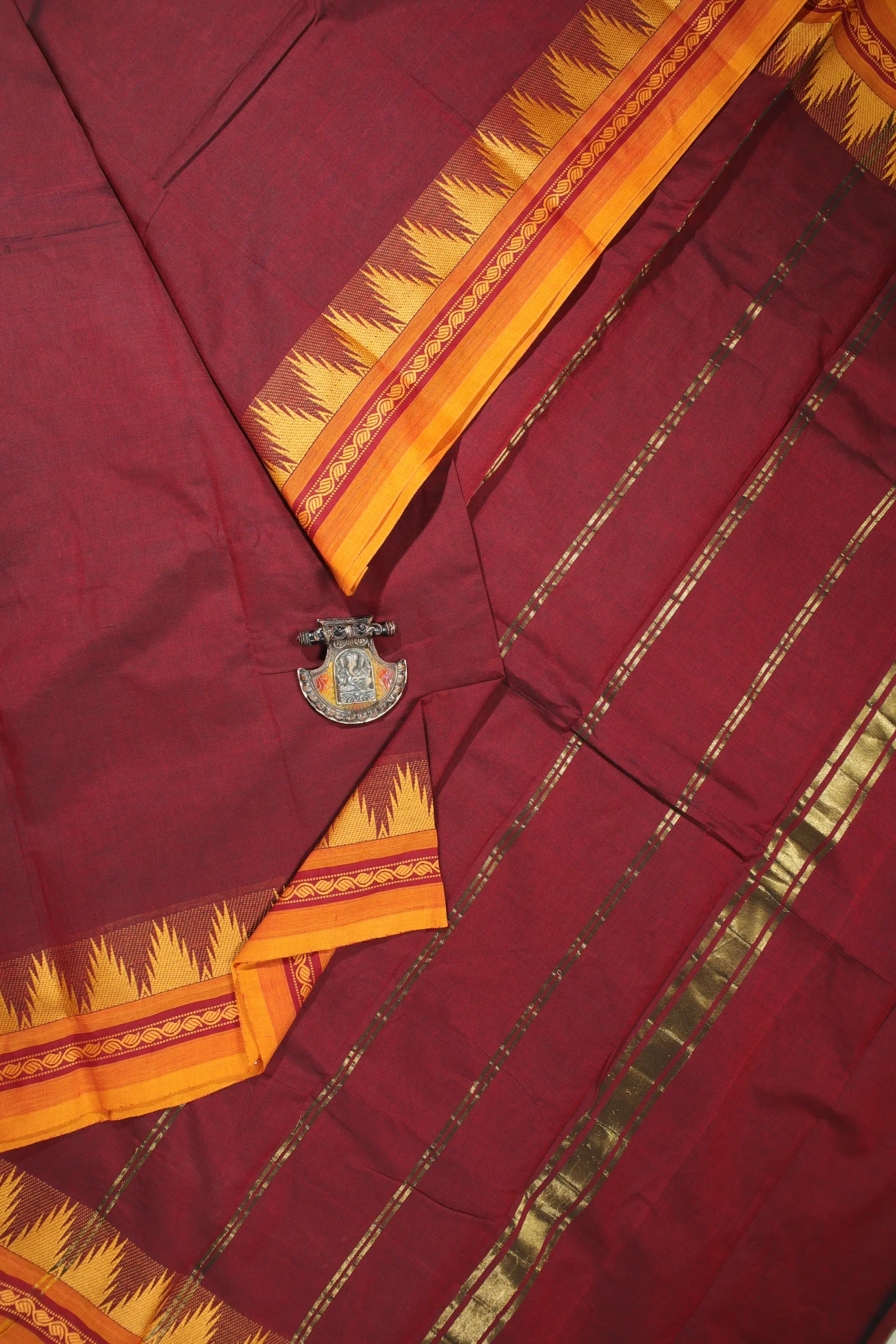 dark-maroon-thalampoo-reku-kundavai-saree-kun000021-a