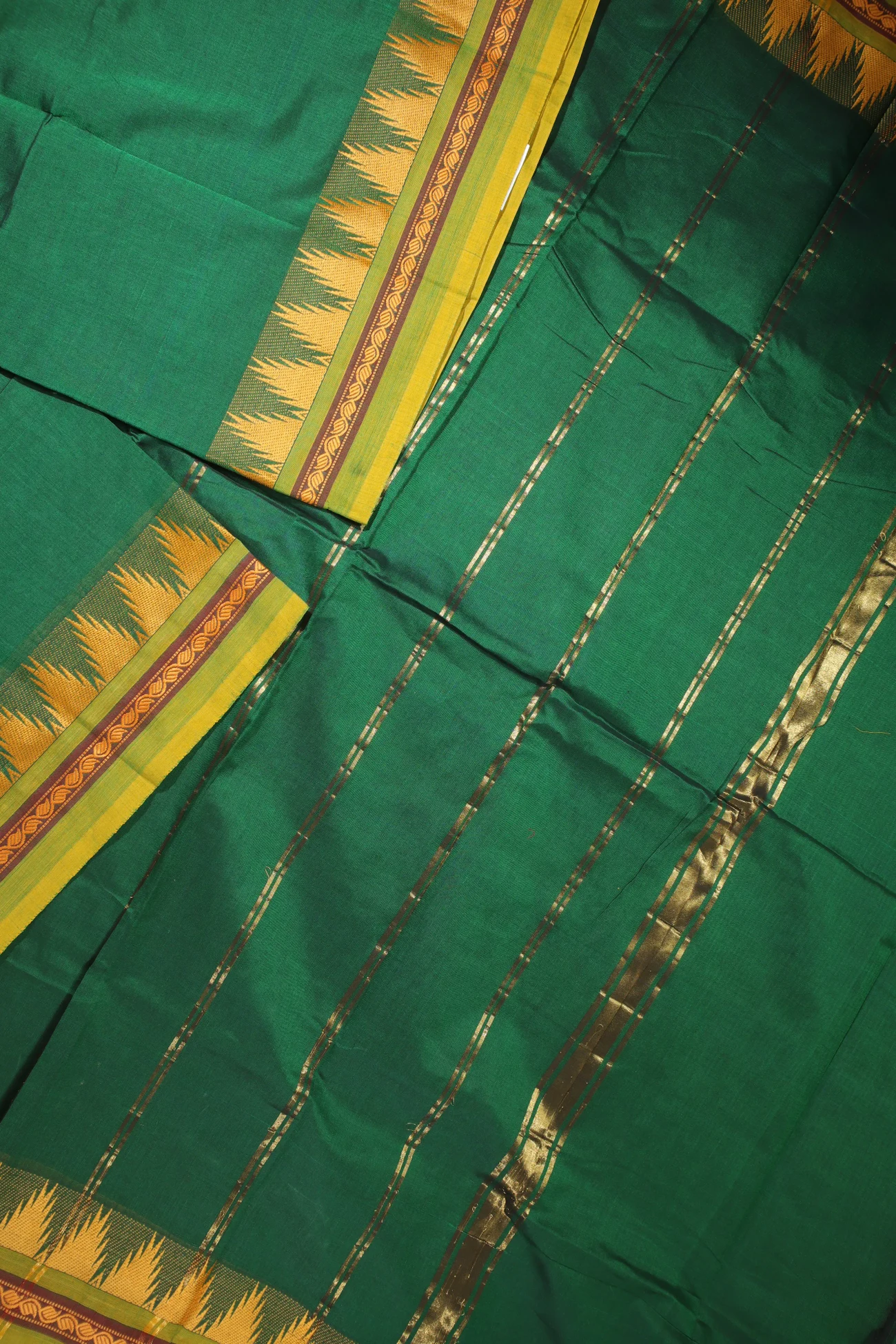 green-thalampoo-reku-kundavai-saree-kun000023-b