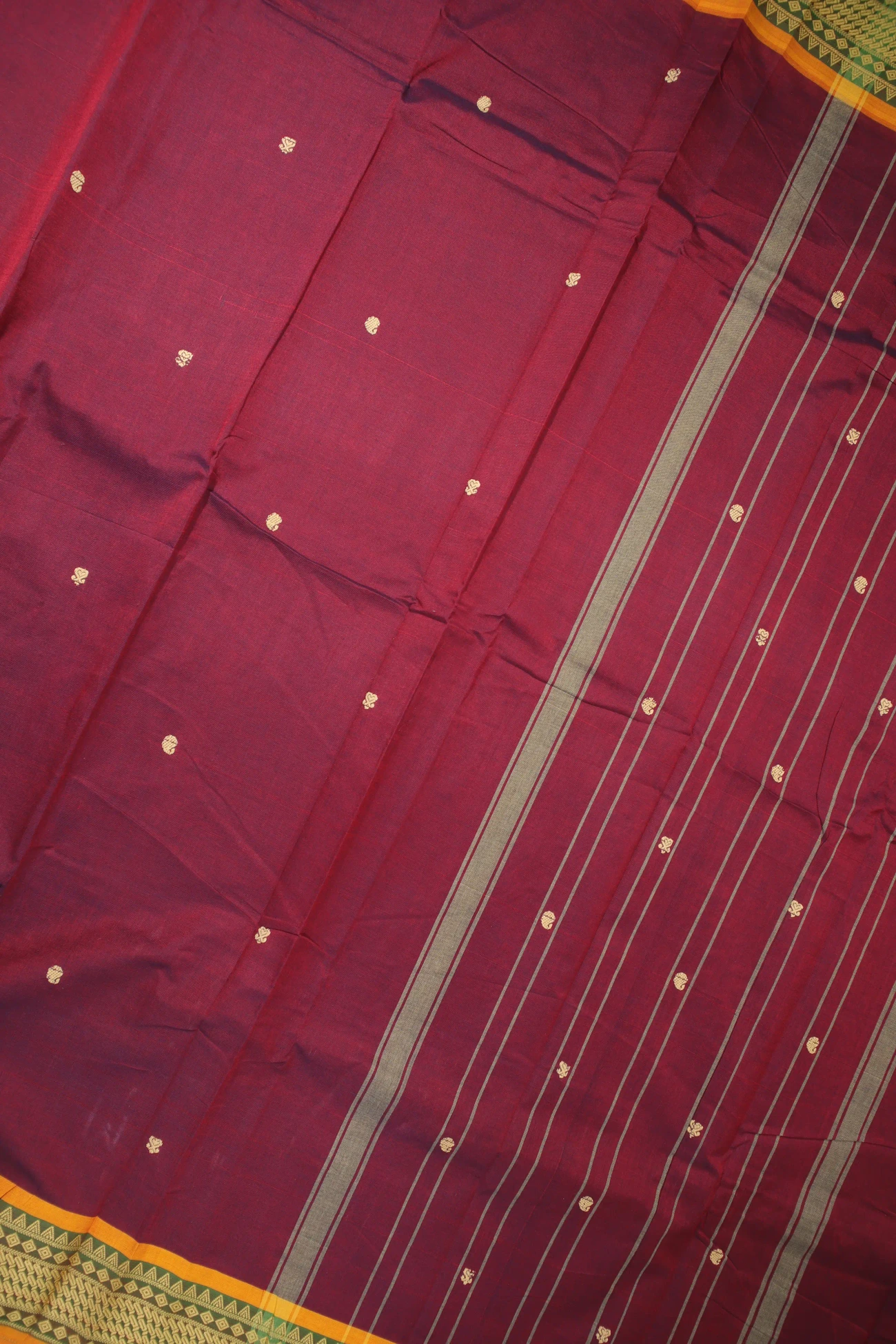 dark-maroon-temple-kundavai-saree-kun000037-c