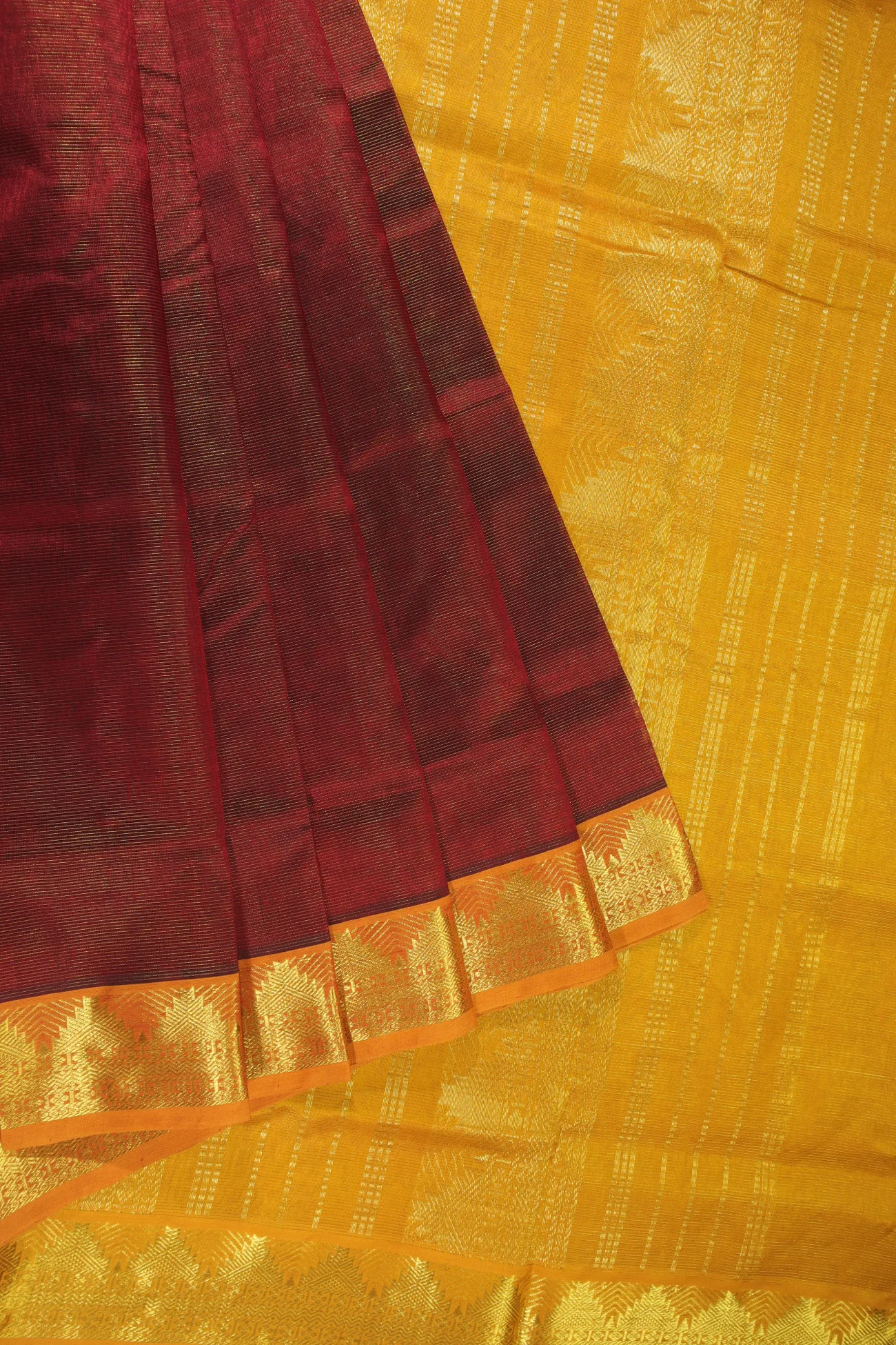 maroon-vaira-oosi-diamond-needle-kanchi-silk-cotton-saree-sc002860-a