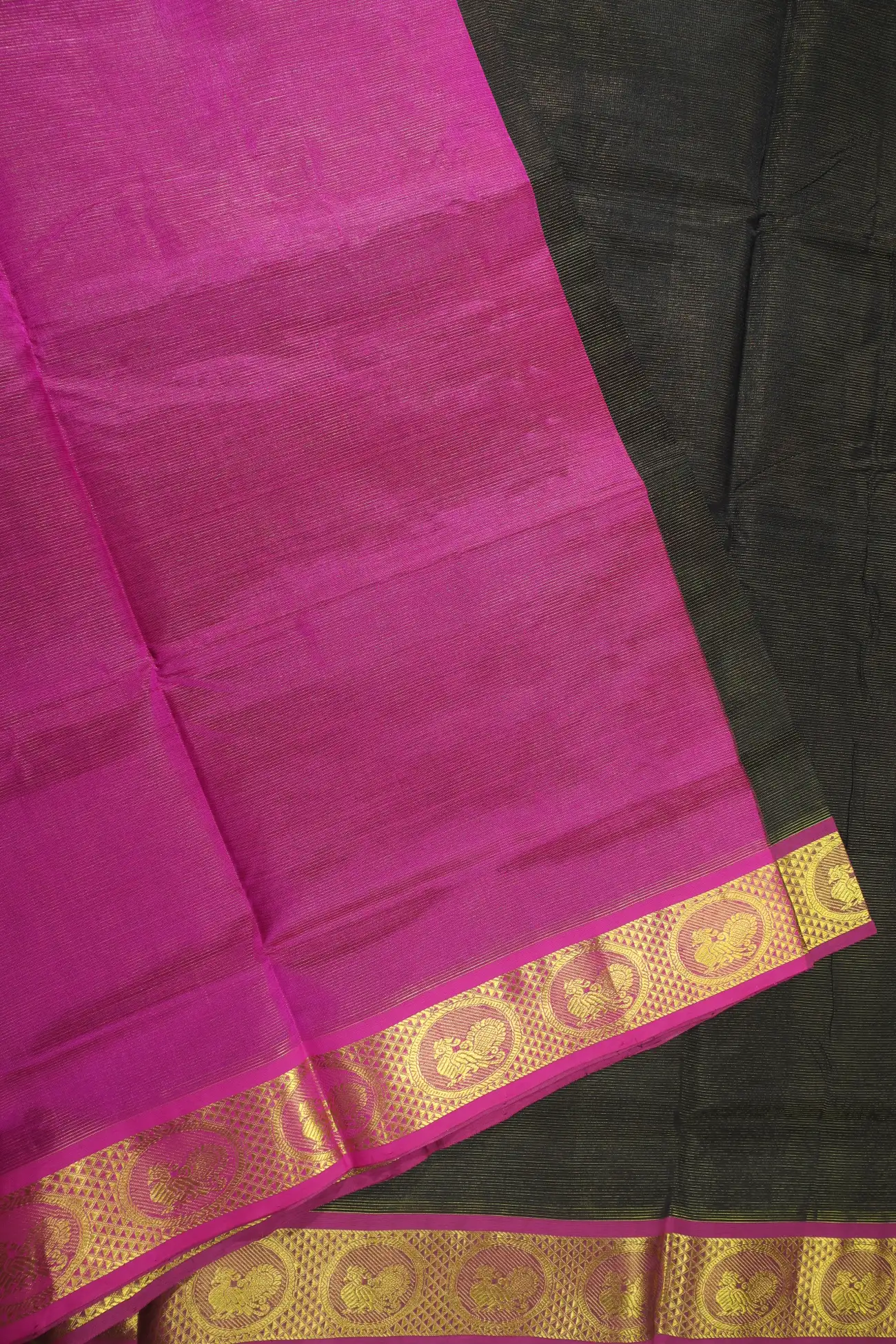 black-vaira-oosi-diamond-needle-kanchi-silk-cotton-saree-sc002856-f