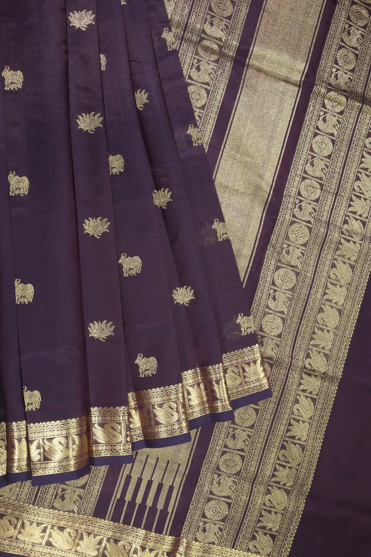 coffee-brown-cow-kanchi-silk-cotton-saree-sc002824-a