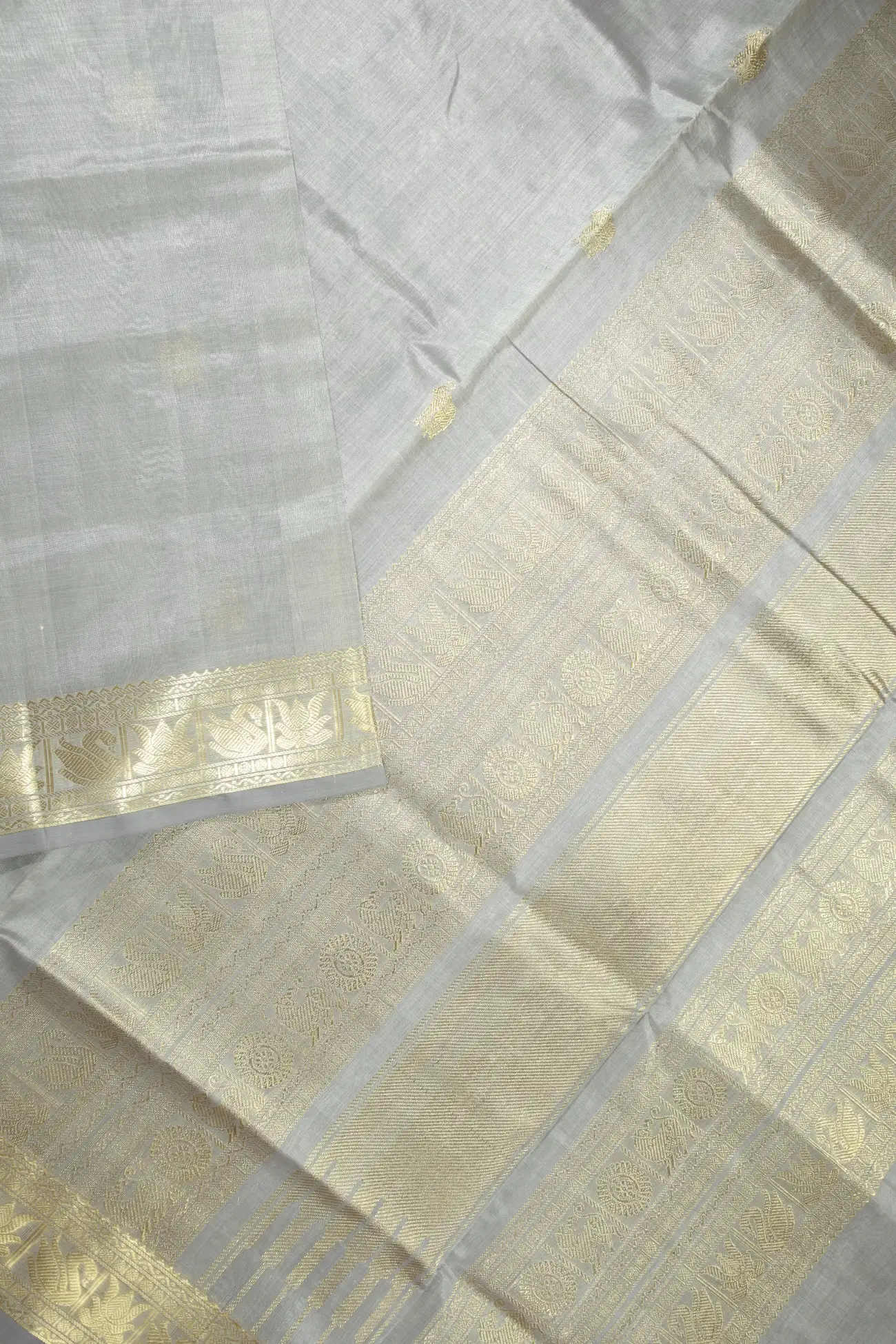 gray-cow-kanchi-silk-cotton-saree-sc002823-d