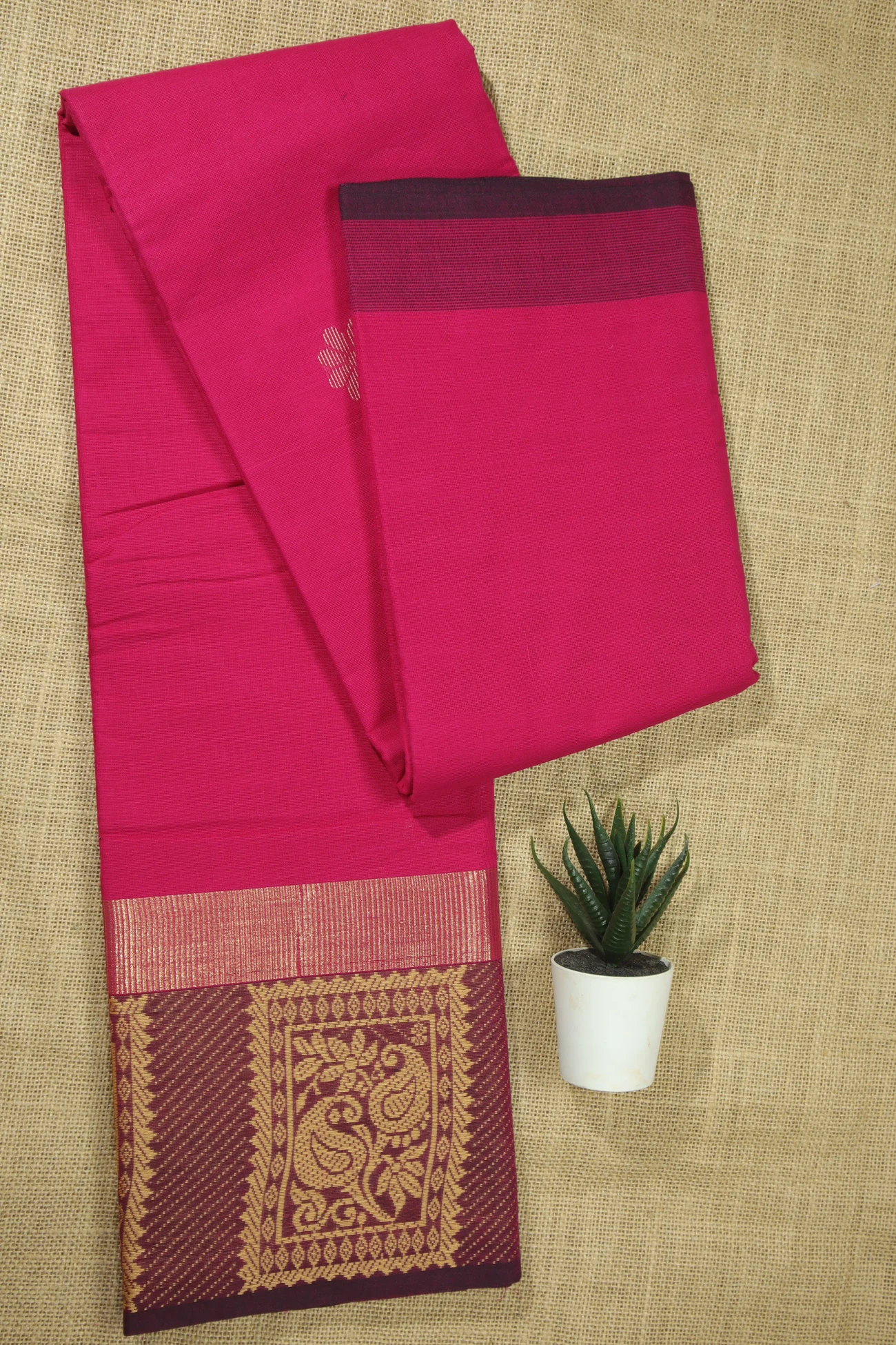 hot-pink-mango-grand-border-saree-gb000515-a