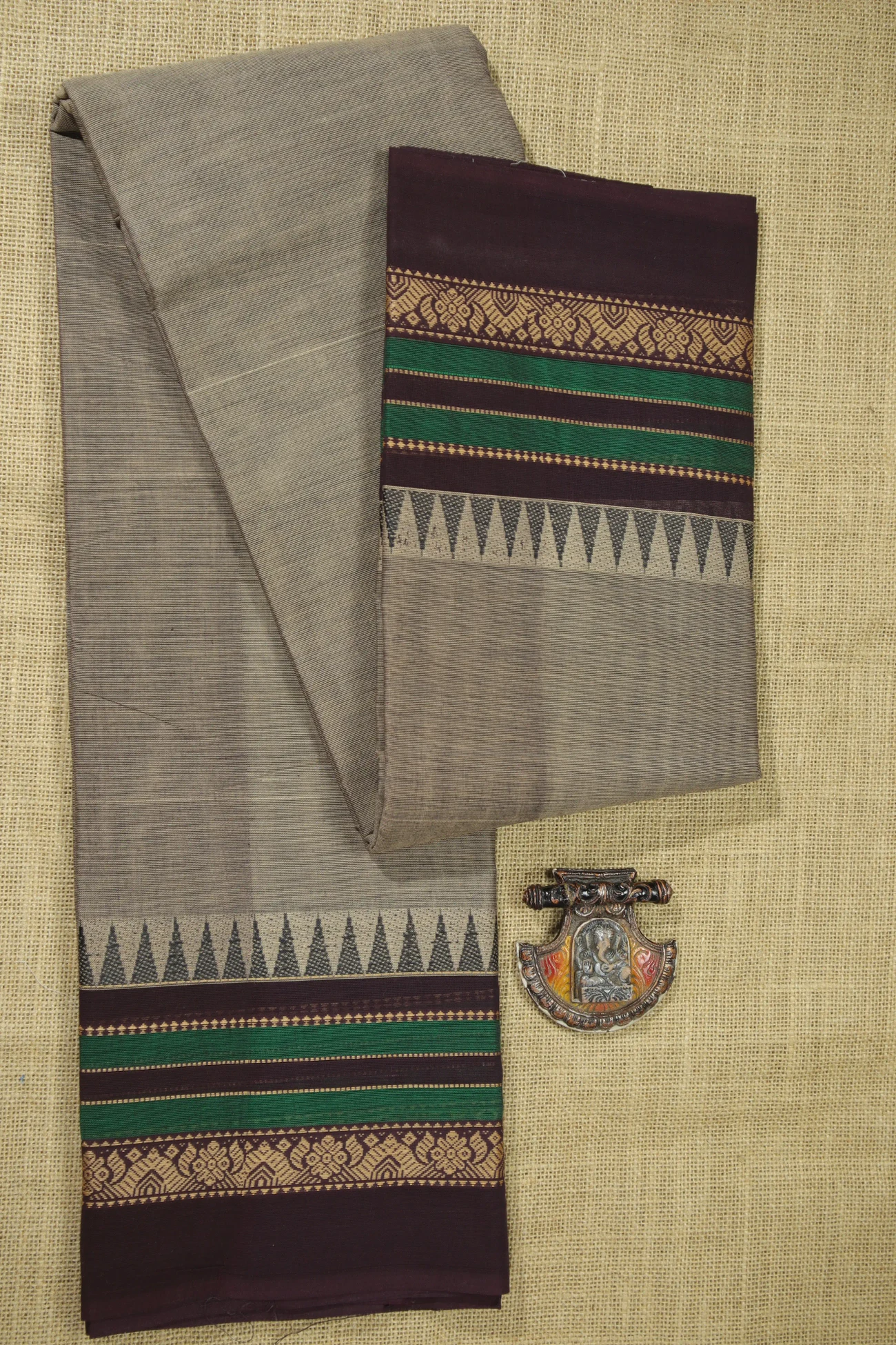 gray-temple-malarkodi-saree-mk007958-a