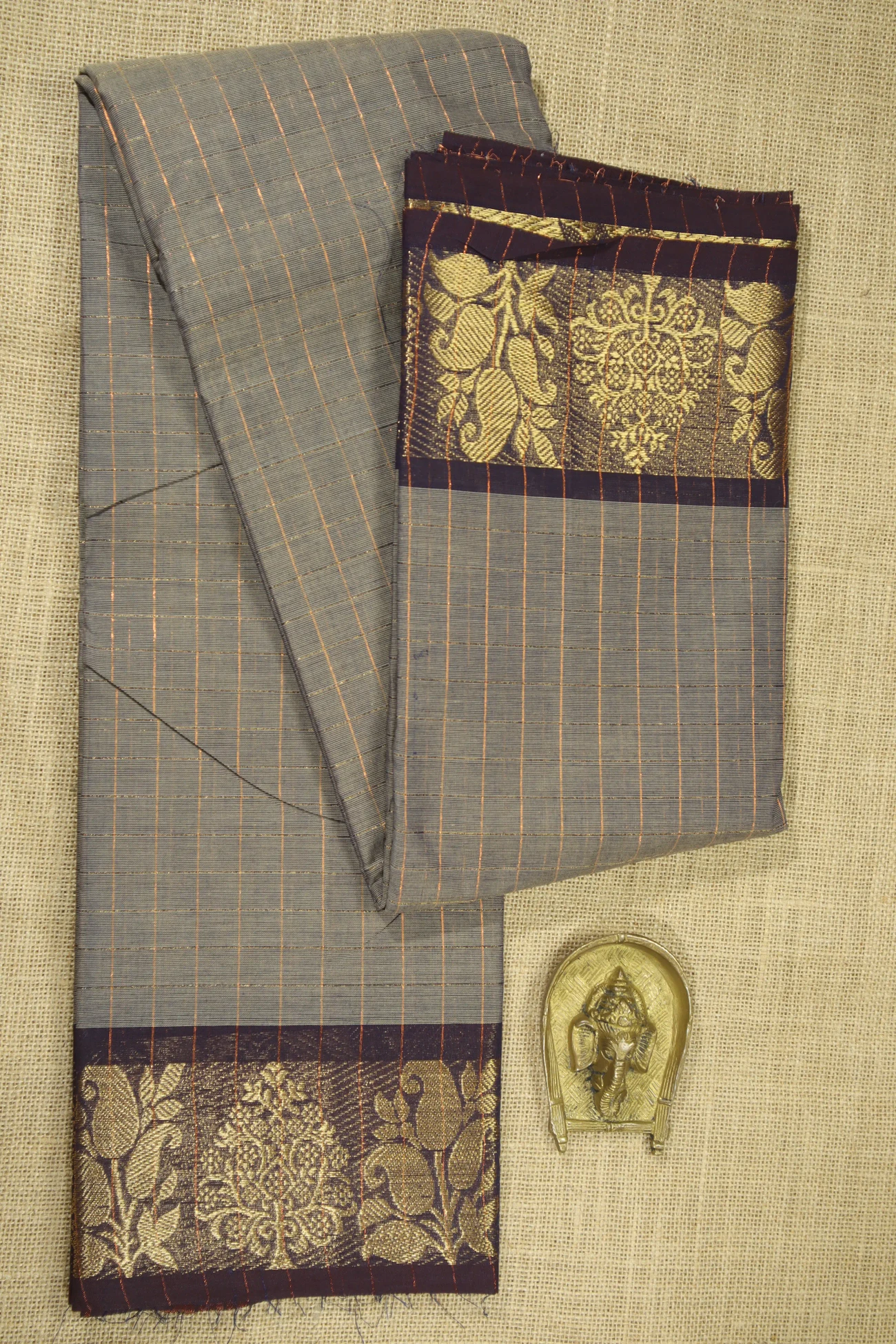 dim-gray-mango-tree-madurai-sungudi-saree-ss006171-a